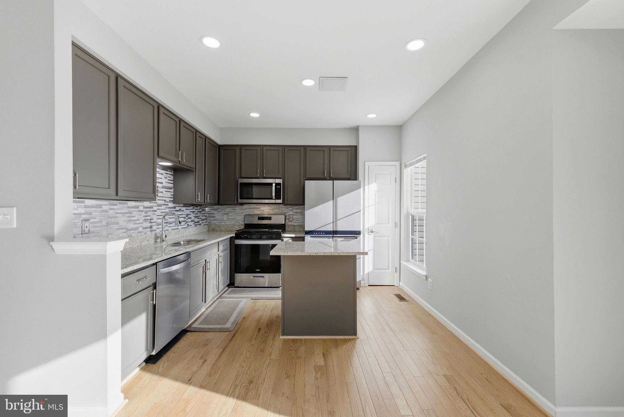 GREENHILL CROSSING - Residential