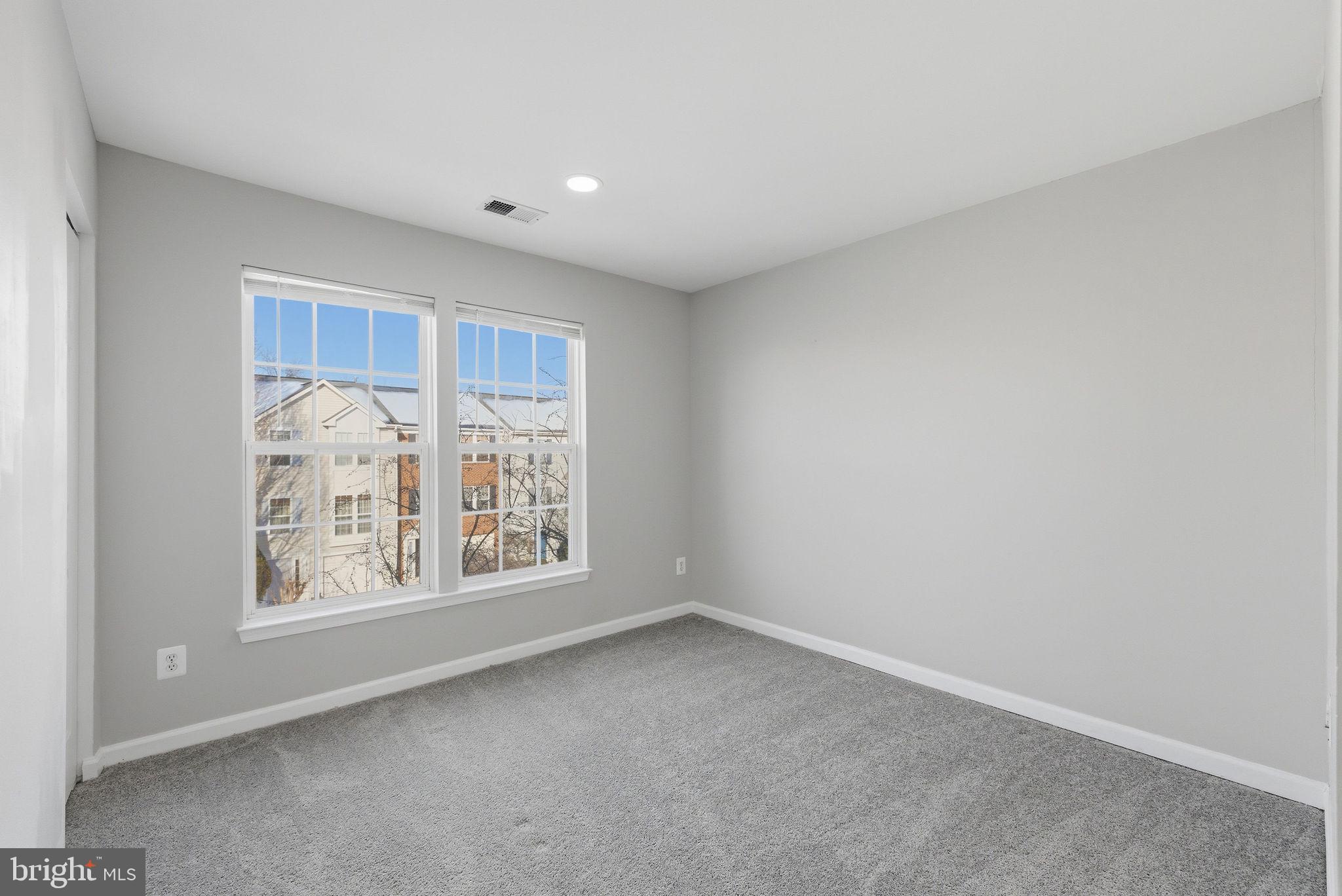 GREENHILL CROSSING - Residential