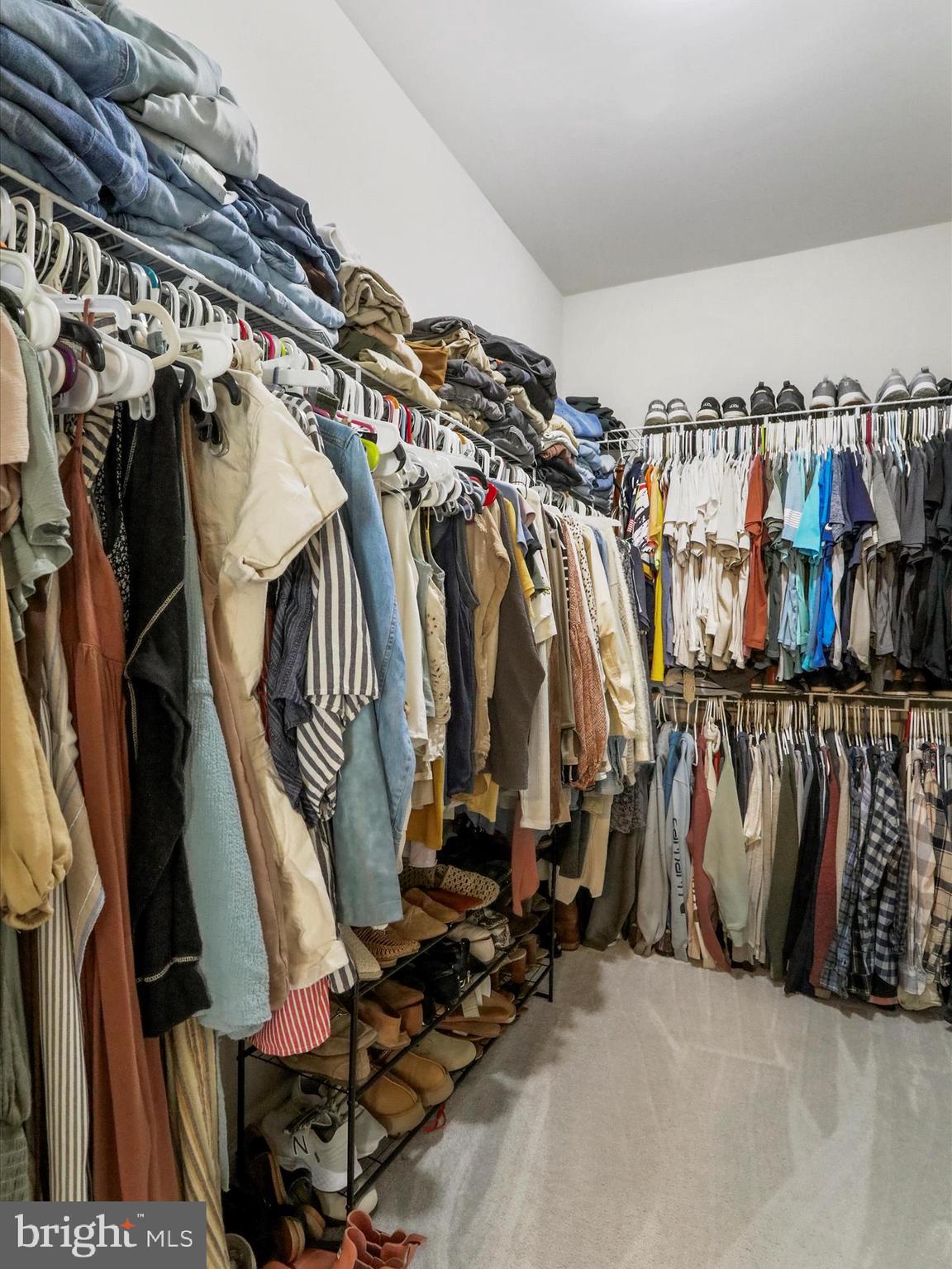 NADENBOUSCH PINES - Residential