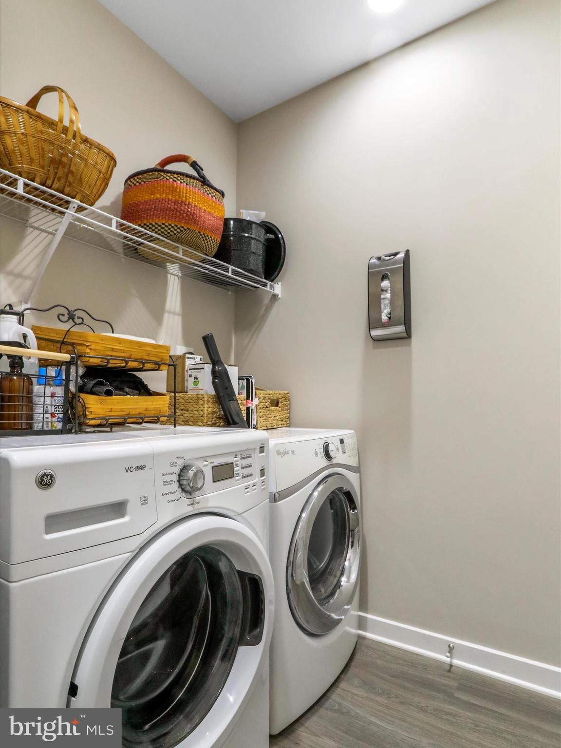 NADENBOUSCH PINES - Residential