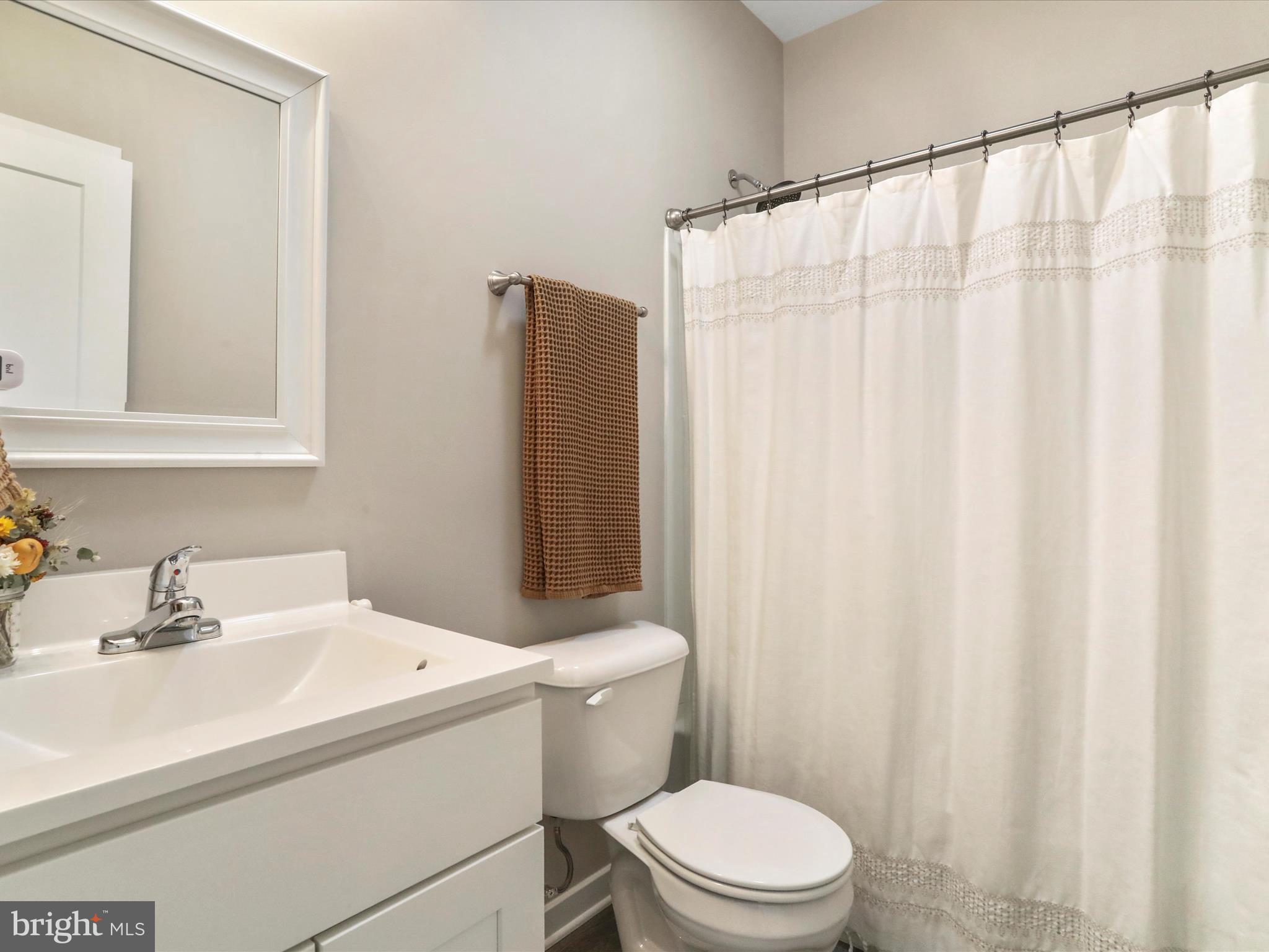 NADENBOUSCH PINES - Residential