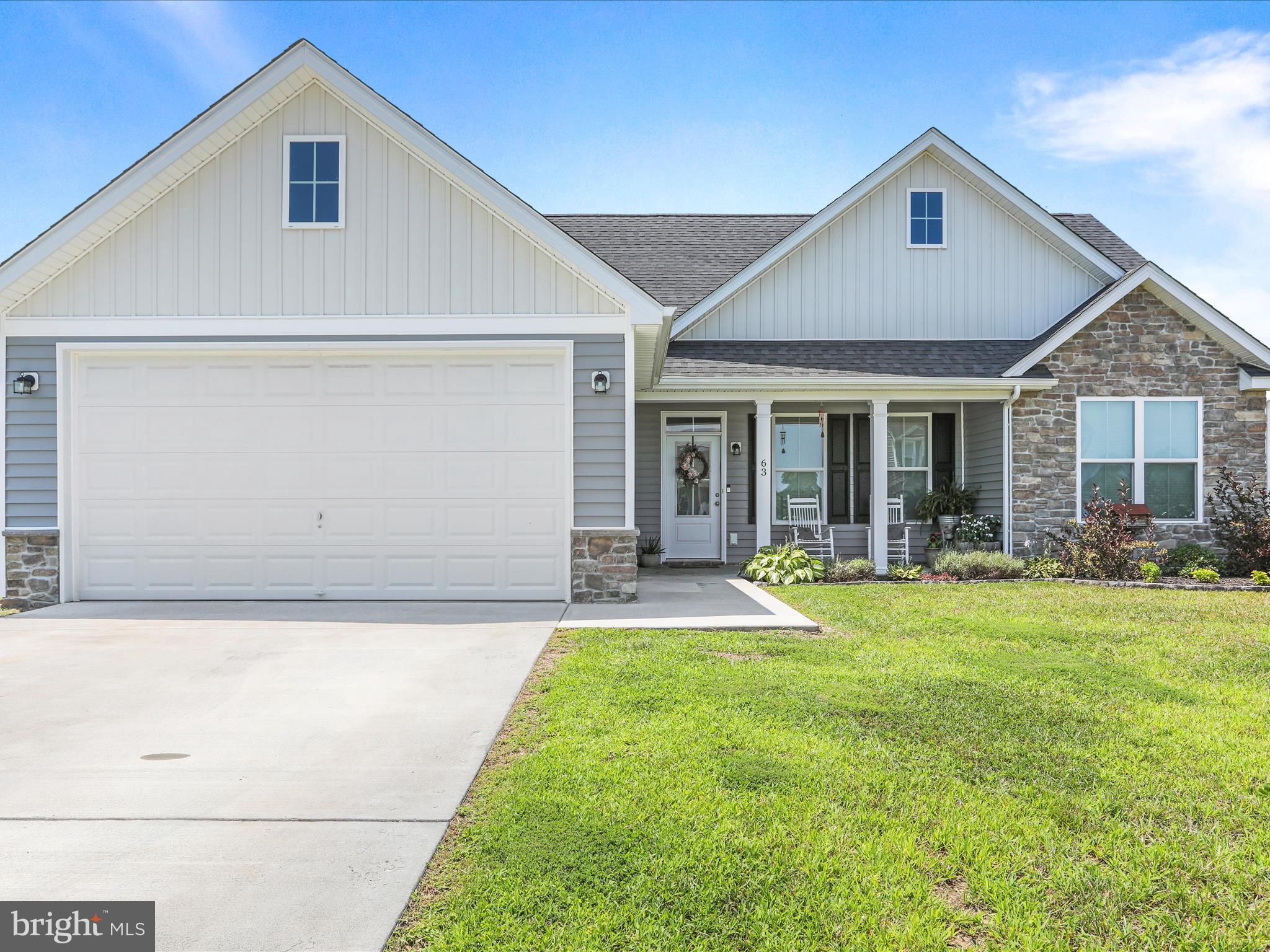 NADENBOUSCH PINES - Residential