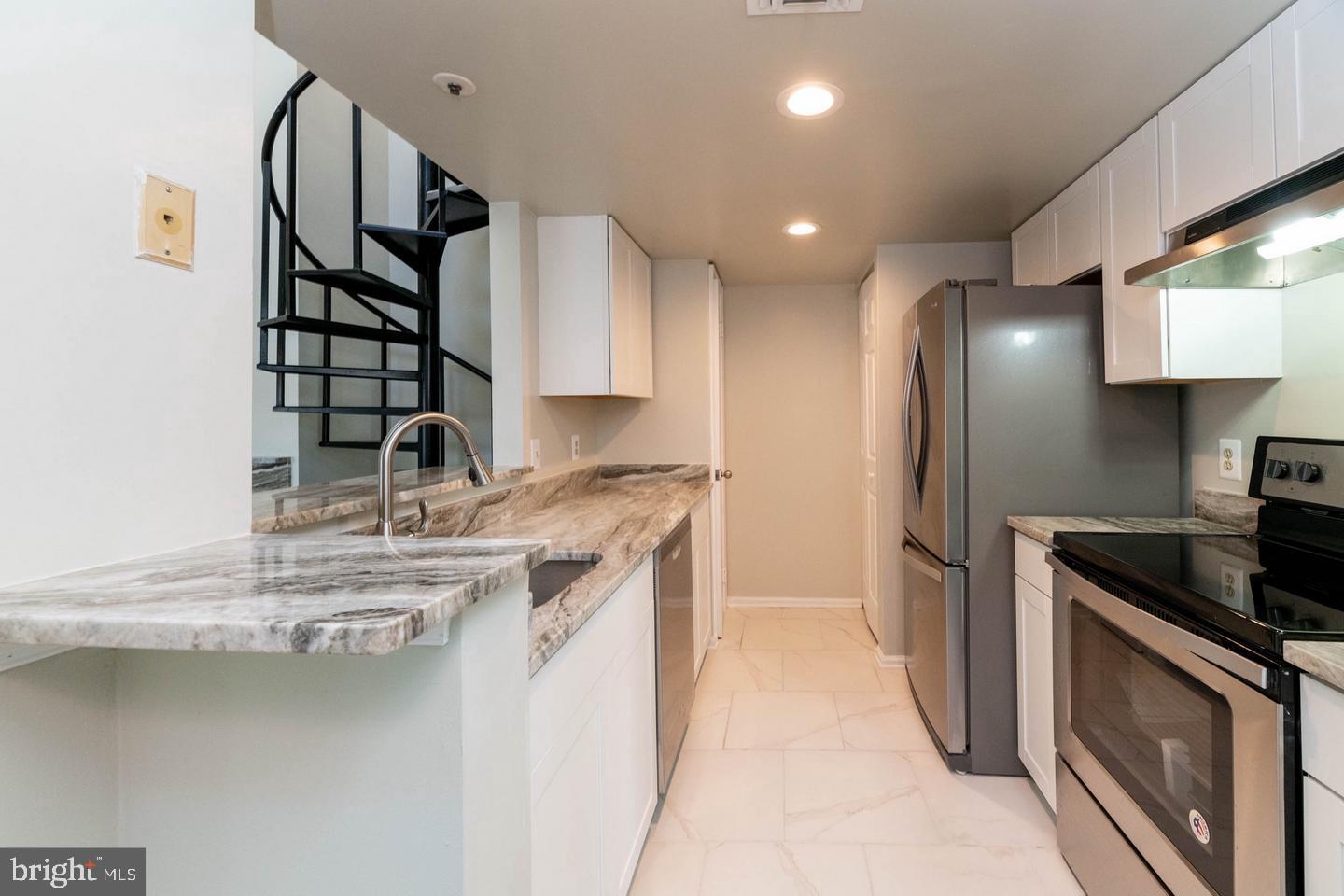 THE VISTAS - Residential