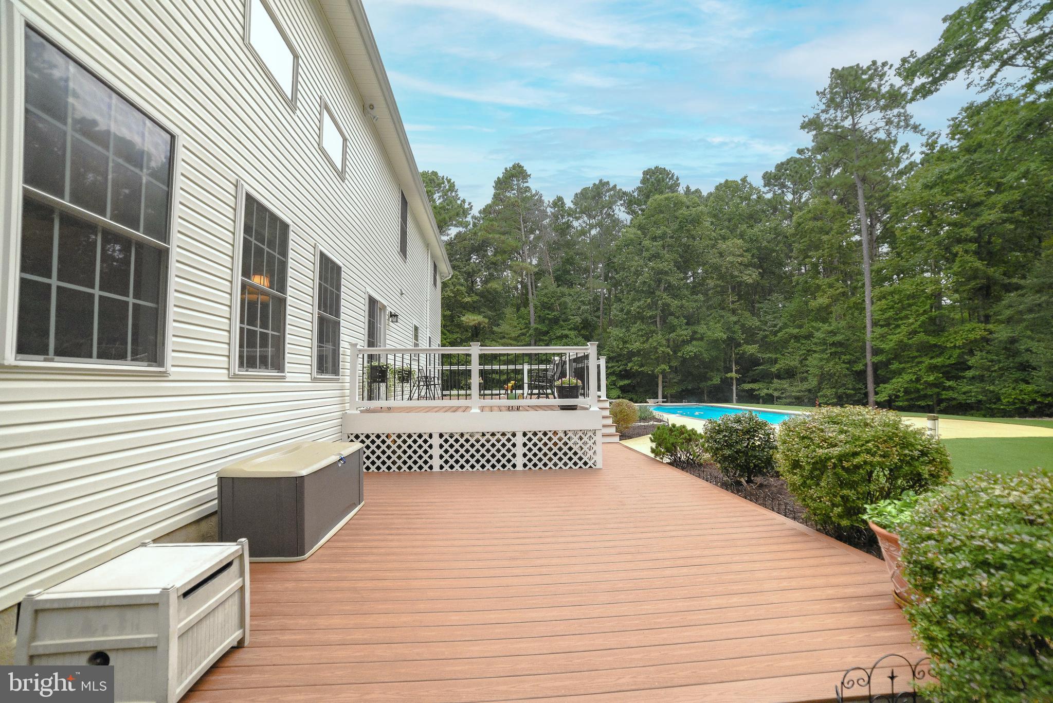 CHESTNUT HILLS - Residential