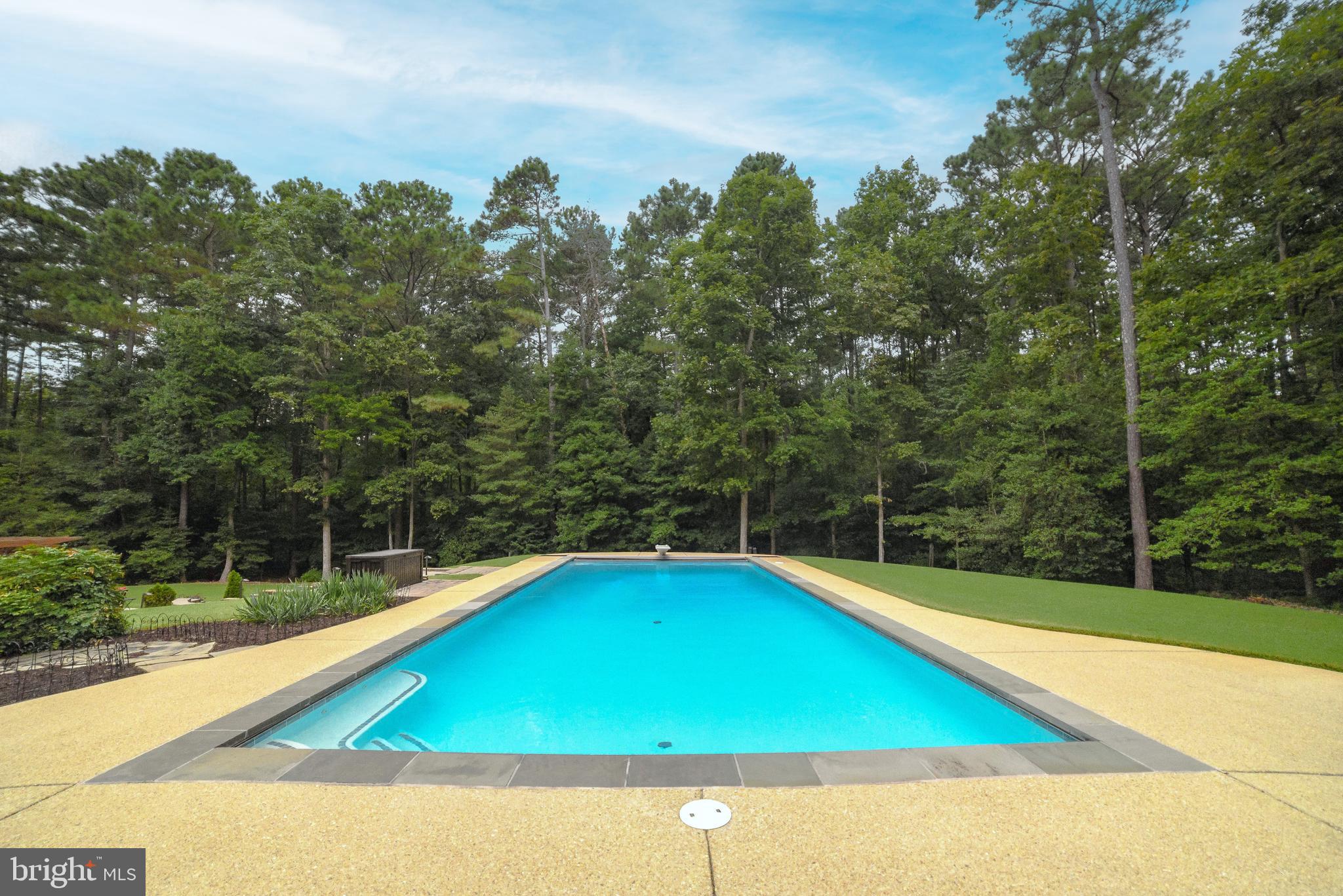 CHESTNUT HILLS - Residential