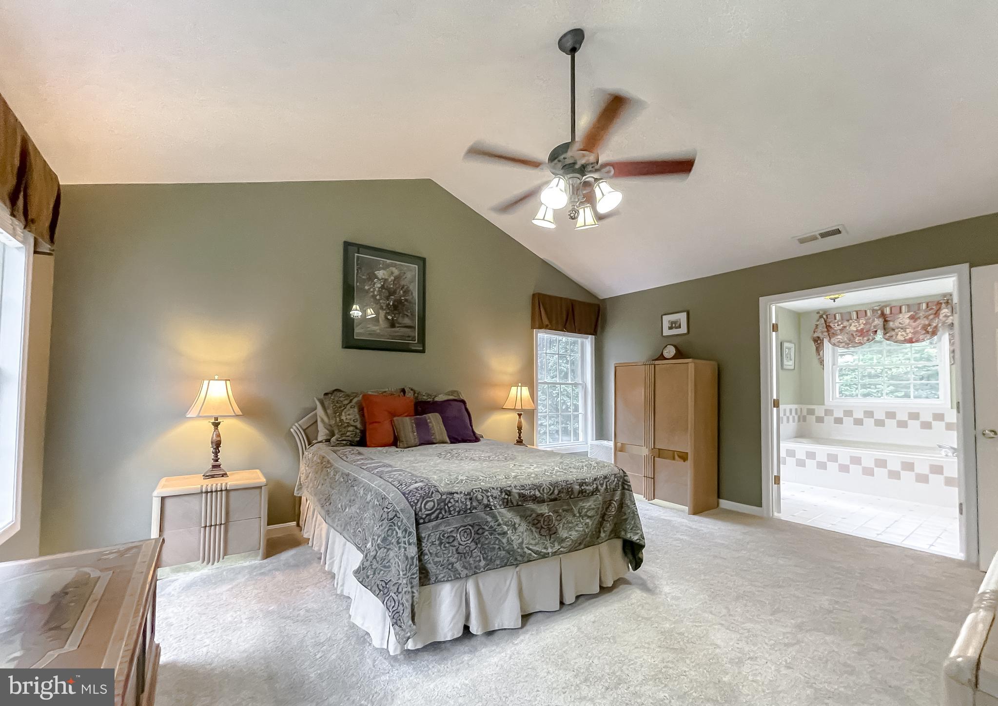 CHESTNUT HILLS - Residential