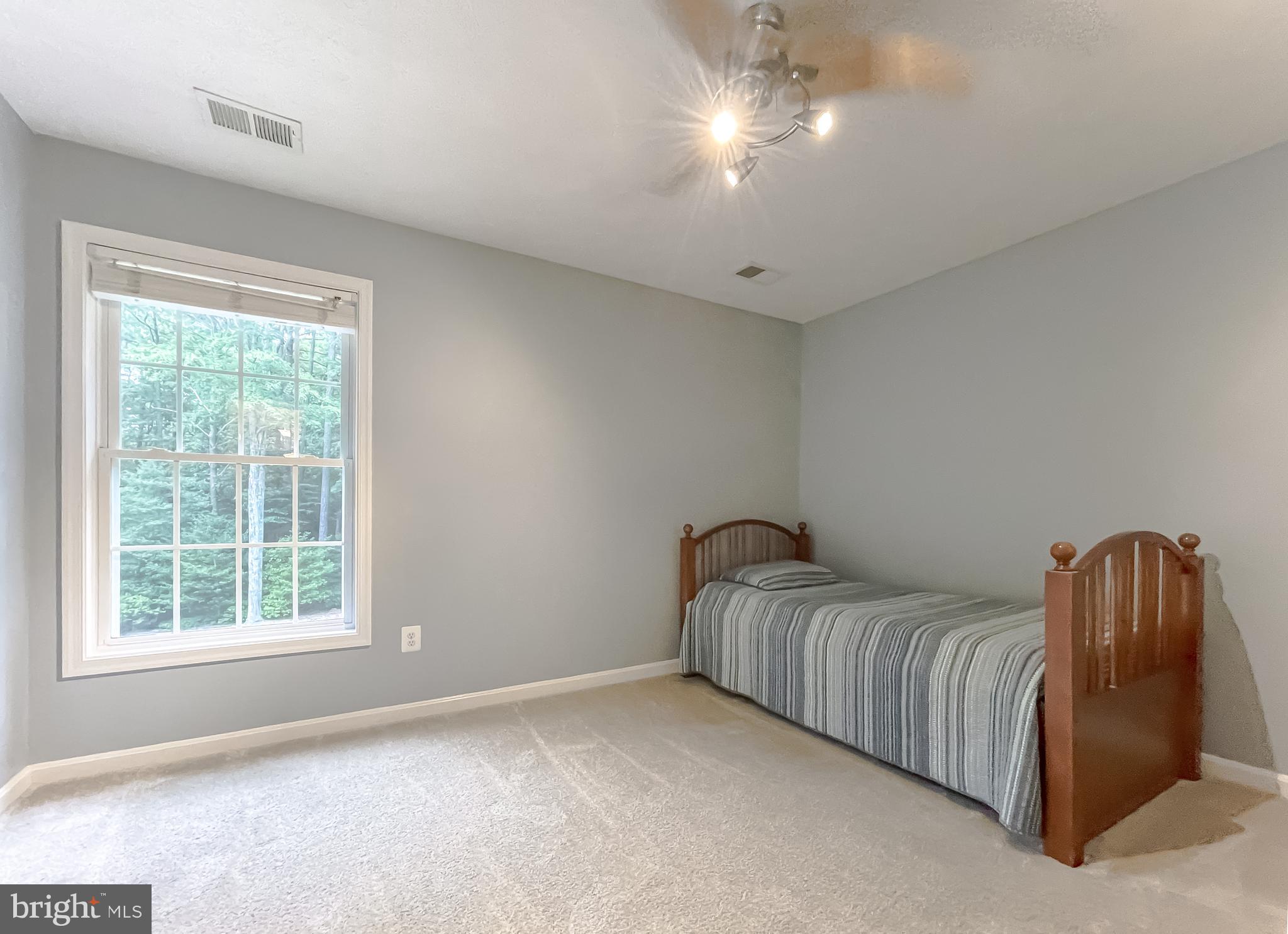 CHESTNUT HILLS - Residential