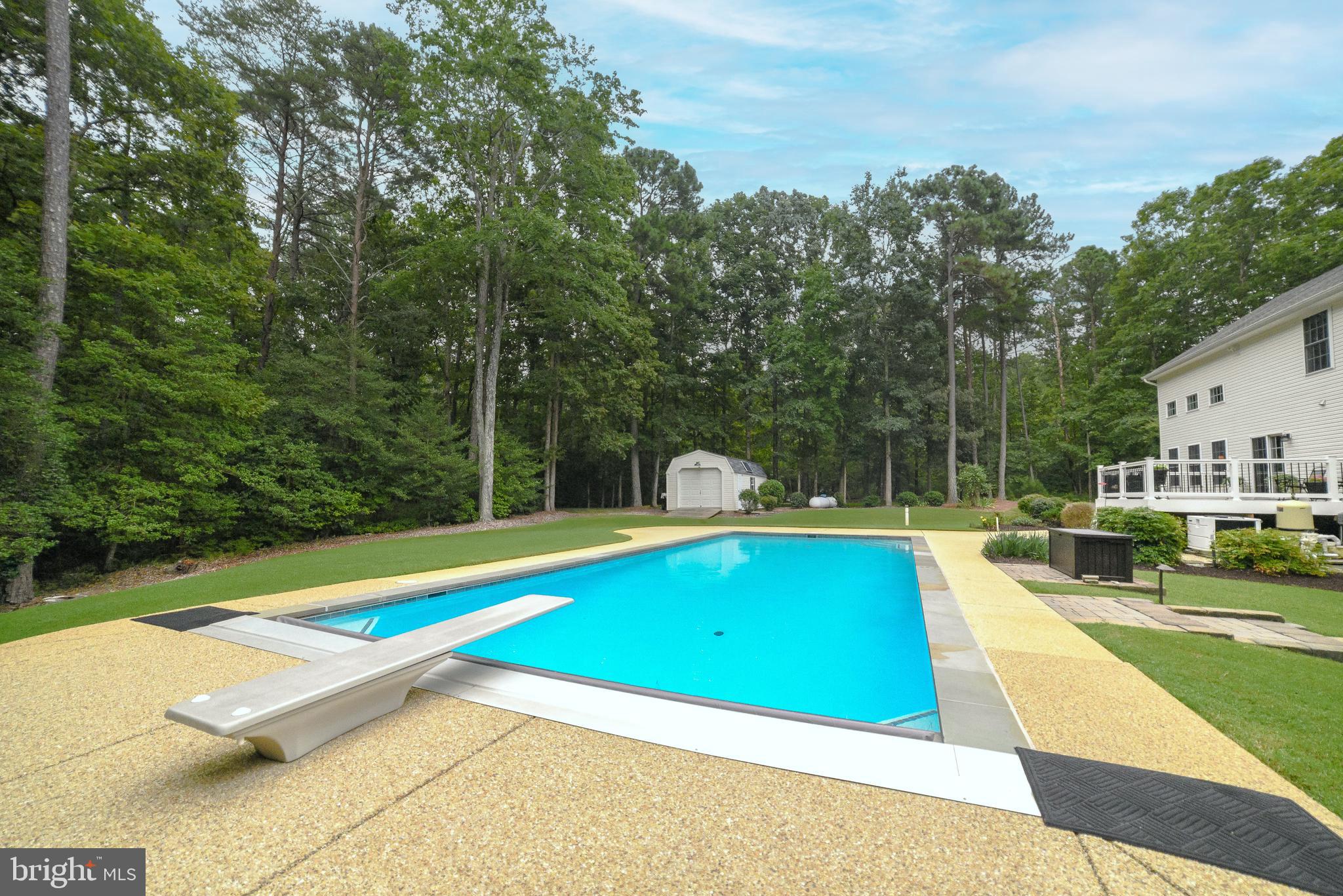 CHESTNUT HILLS - Residential