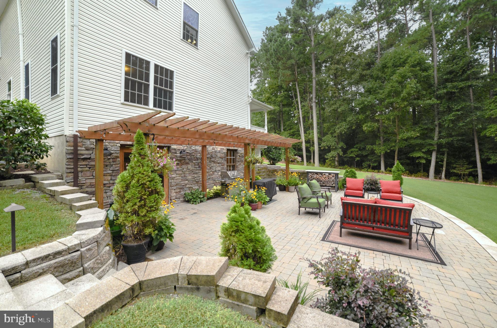 CHESTNUT HILLS - Residential