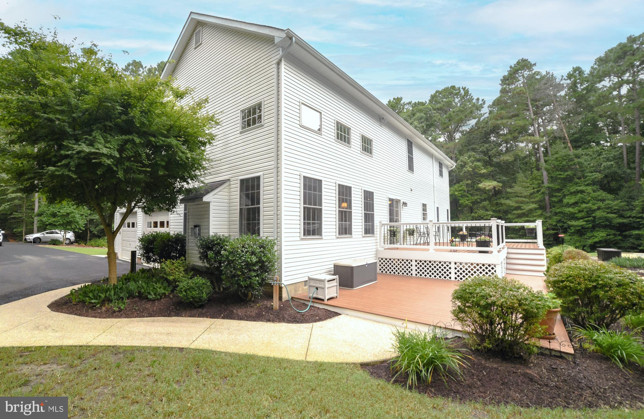 CHESTNUT HILLS - Residential