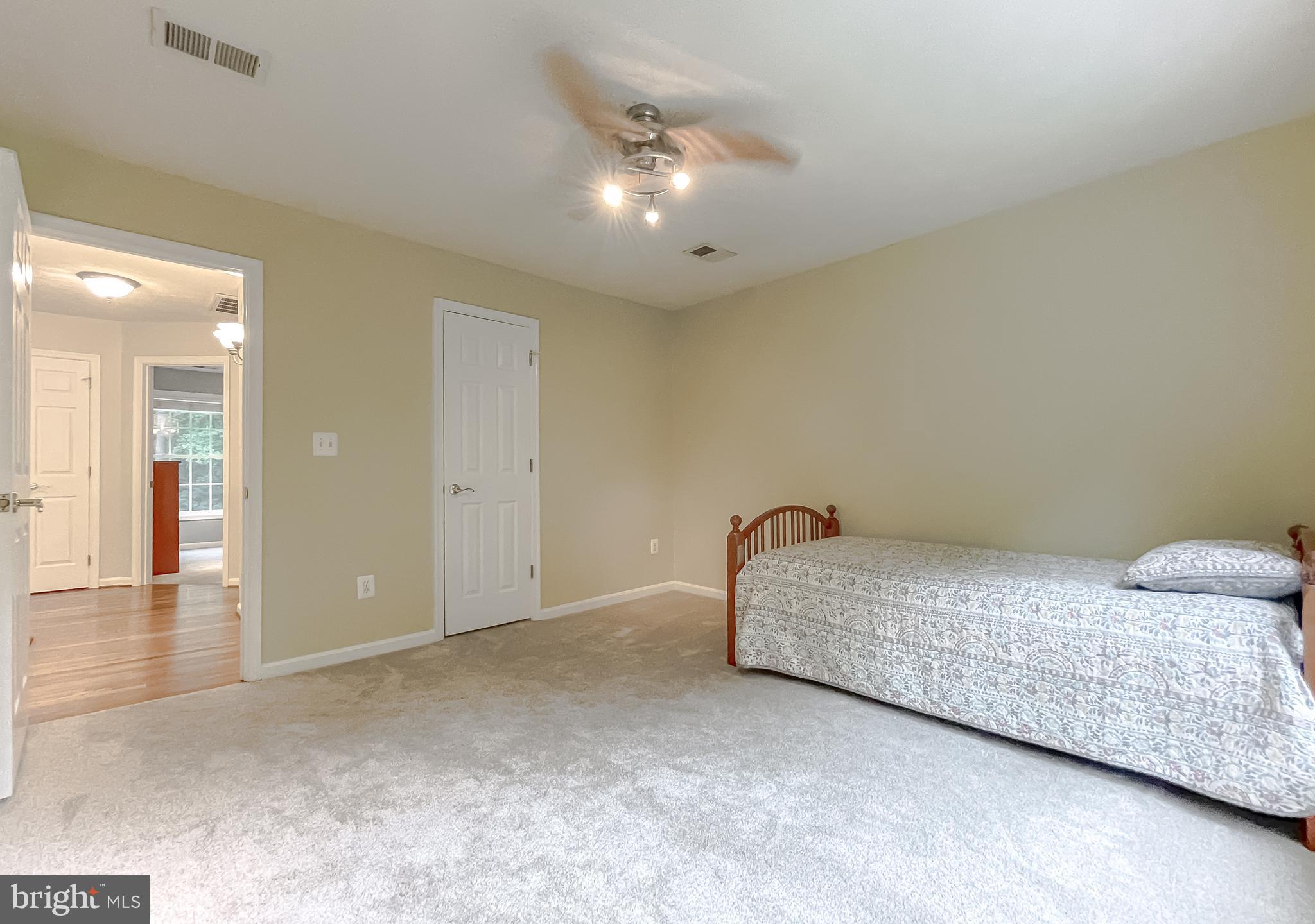 CHESTNUT HILLS - Residential