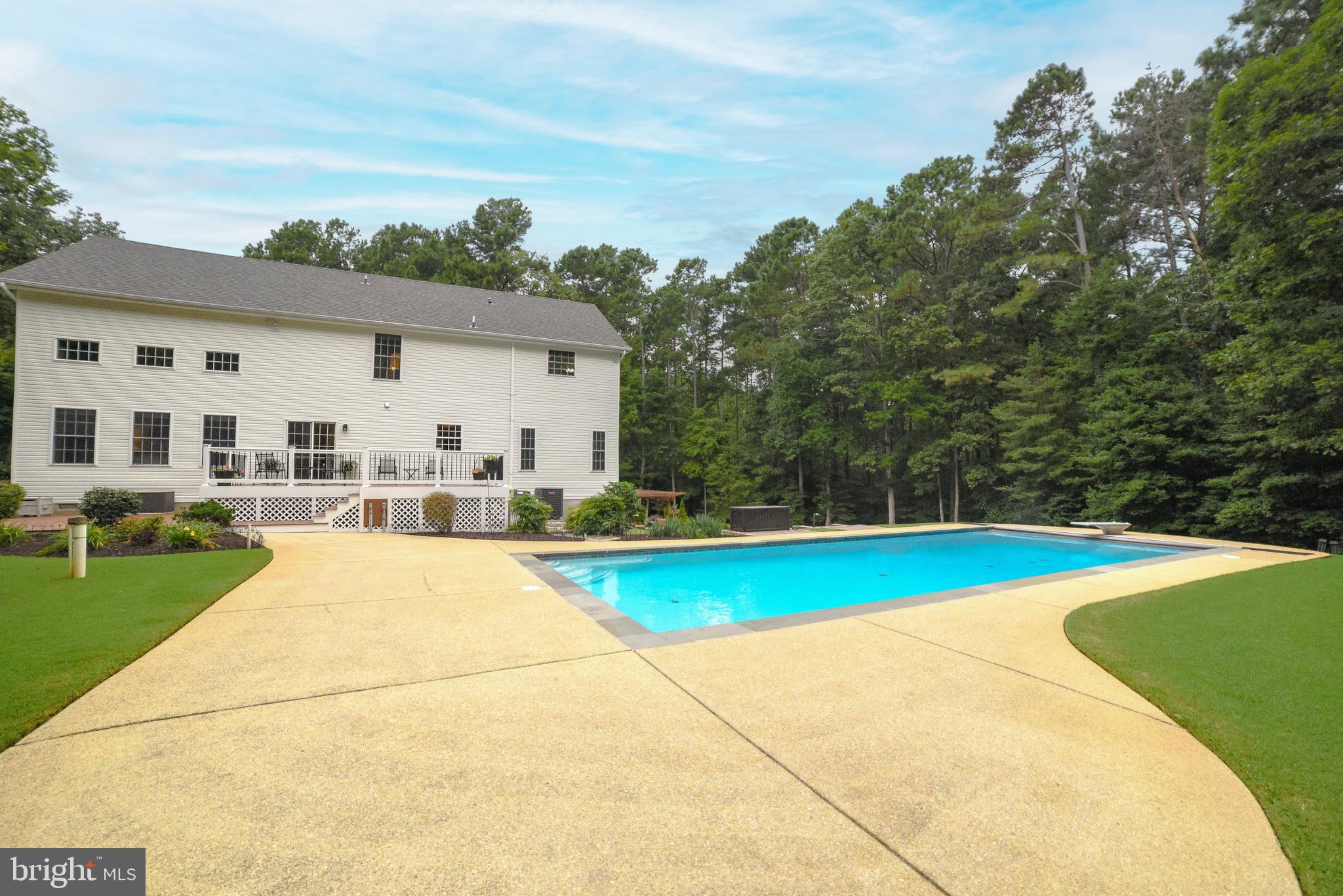 CHESTNUT HILLS - Residential