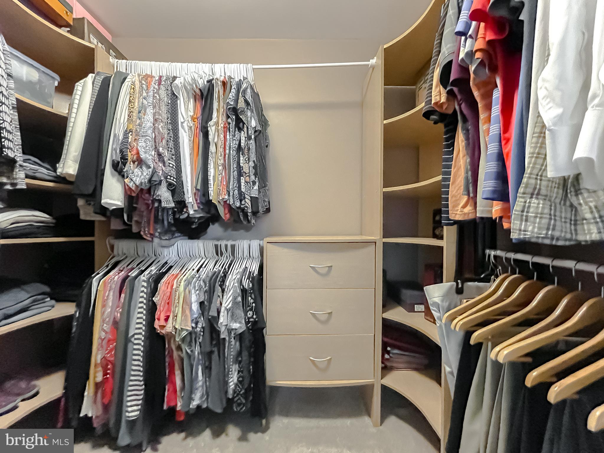 CHESTNUT HILLS - Residential