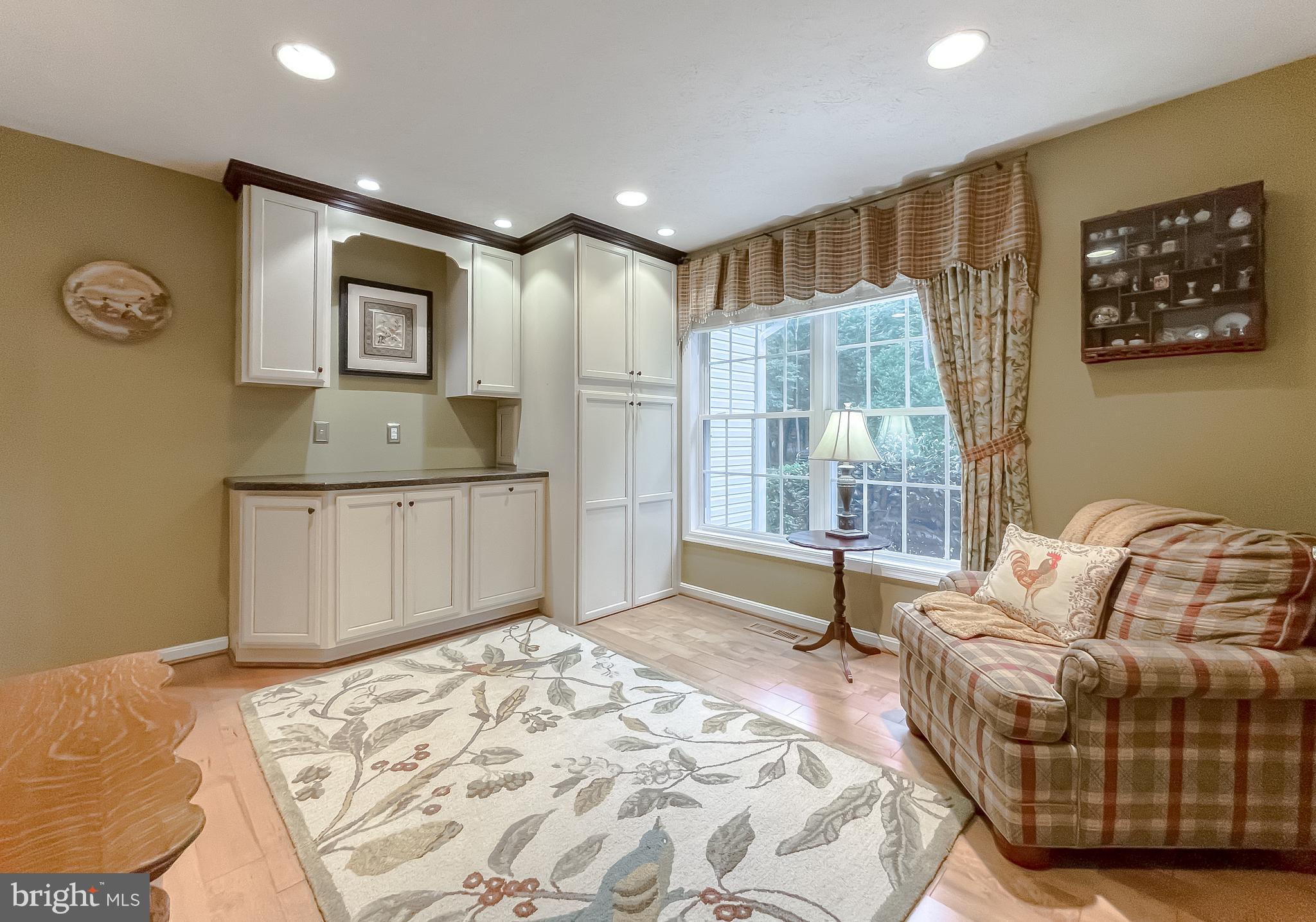 CHESTNUT HILLS - Residential