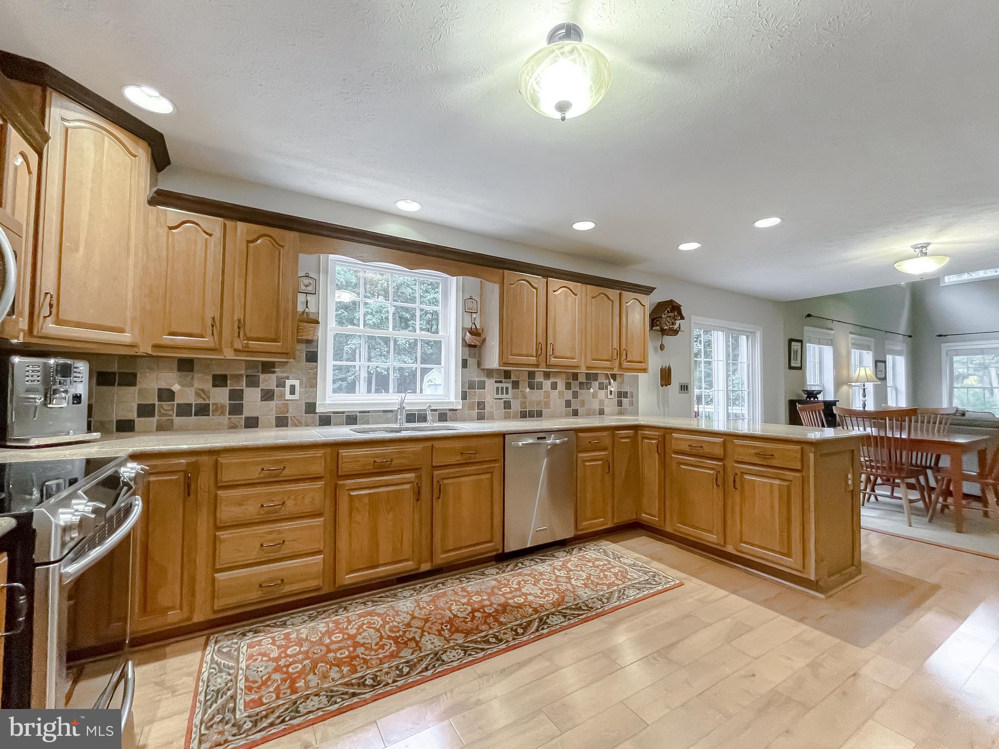 CHESTNUT HILLS - Residential