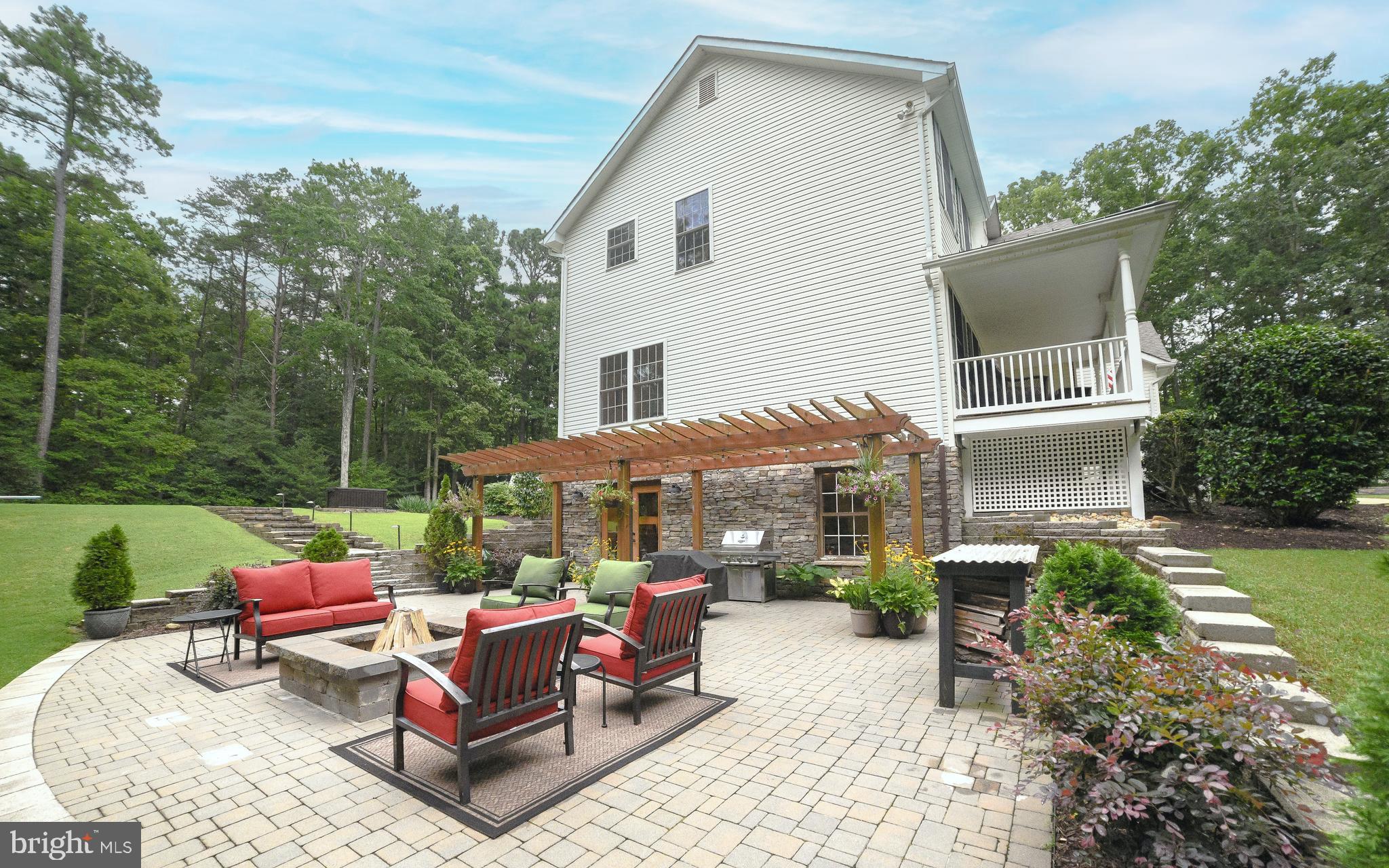 CHESTNUT HILLS - Residential