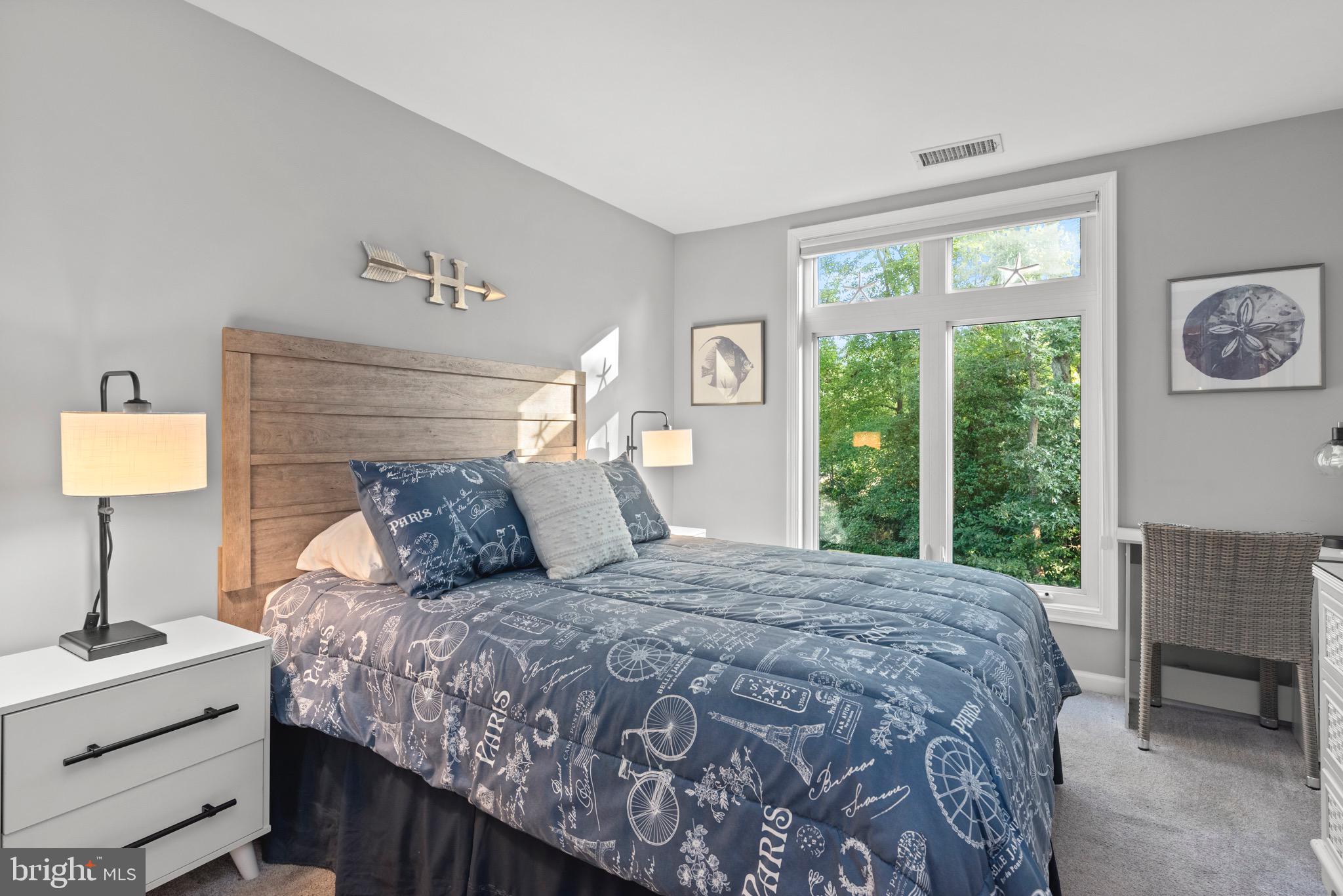 LAKE HERON CONDO - Residential