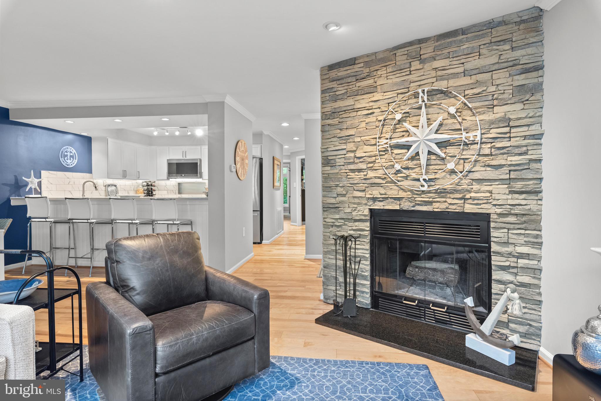 LAKE HERON CONDO - Residential