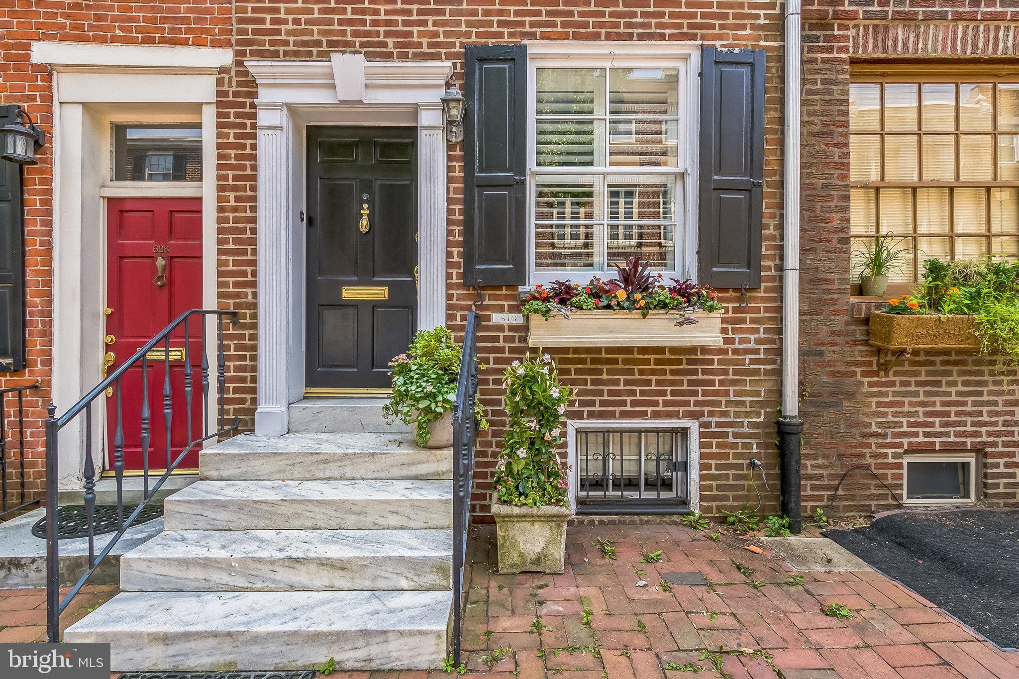 SOCIETY HILL - Residential