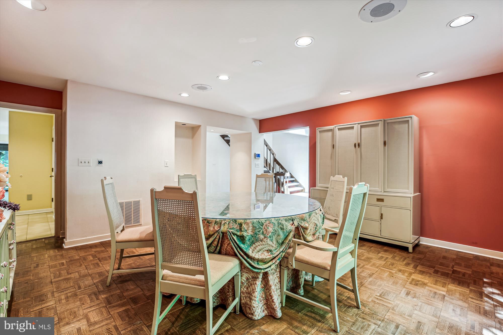 GLEN MILL VILLAGE - Residential