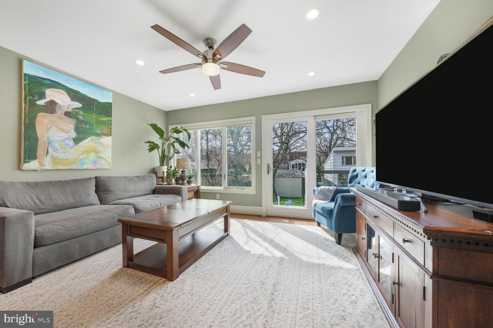 LINDEN GARDENS - Residential