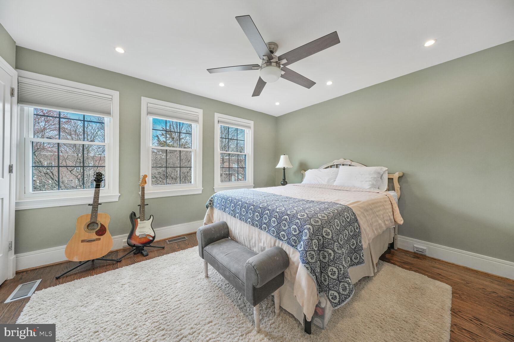 LINDEN GARDENS - Residential