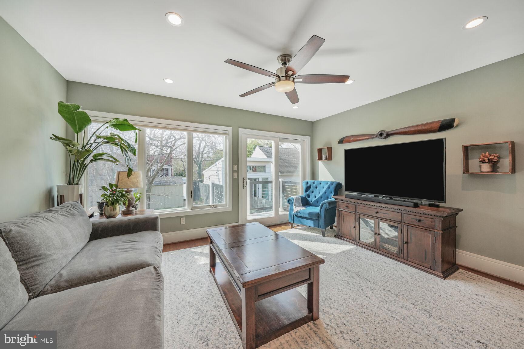 LINDEN GARDENS - Residential