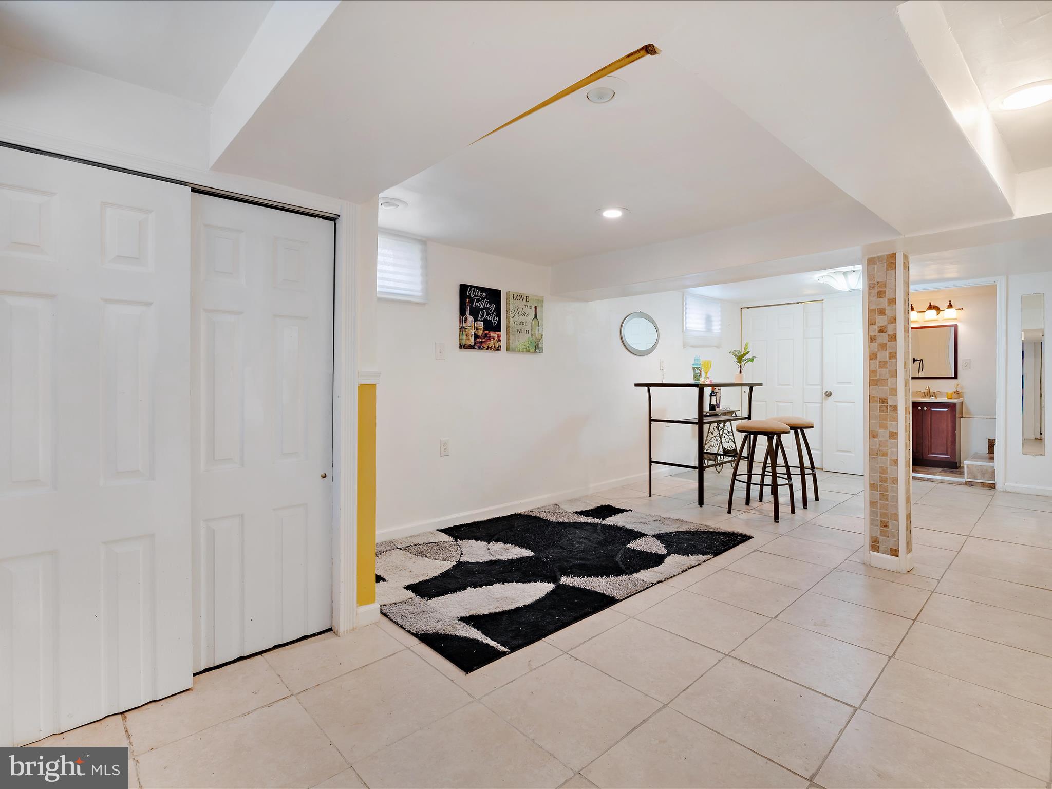 LOYOLA - NOTRE DAME - Residential