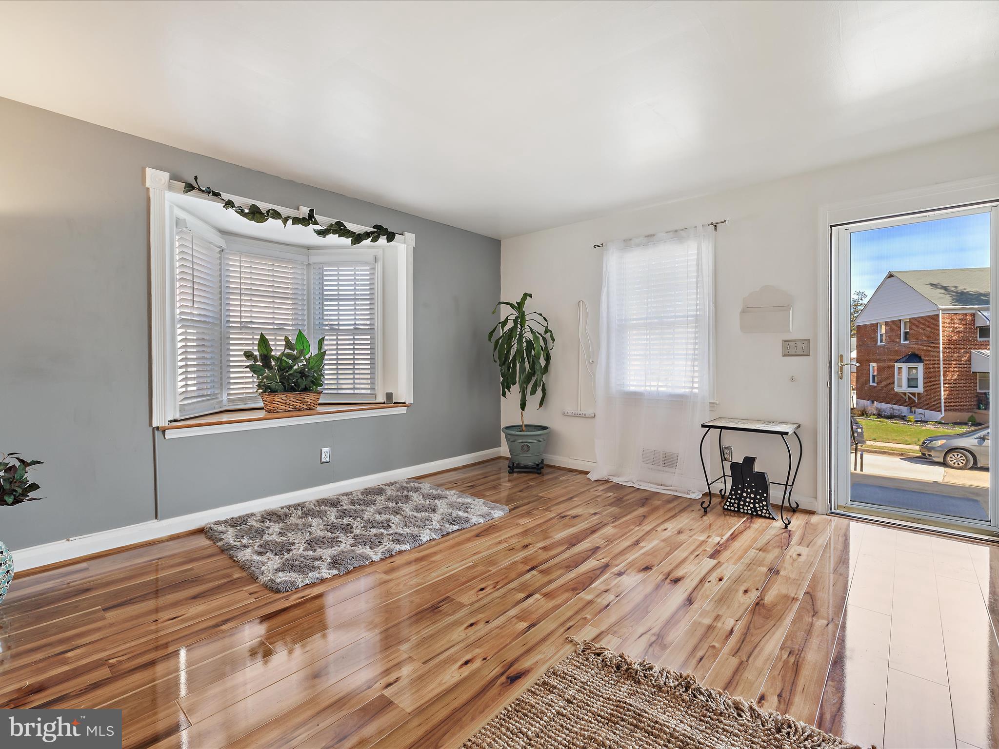 LOYOLA - NOTRE DAME - Residential