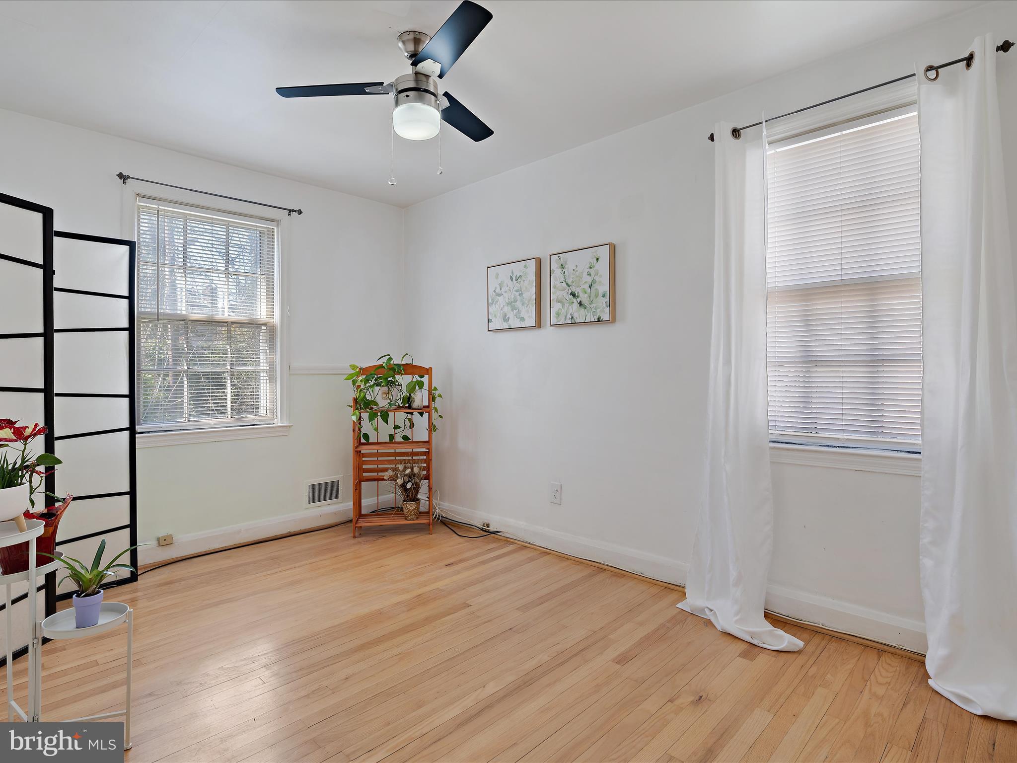 LOYOLA - NOTRE DAME - Residential