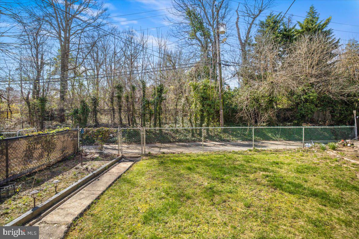 LOYOLA - NOTRE DAME - Residential