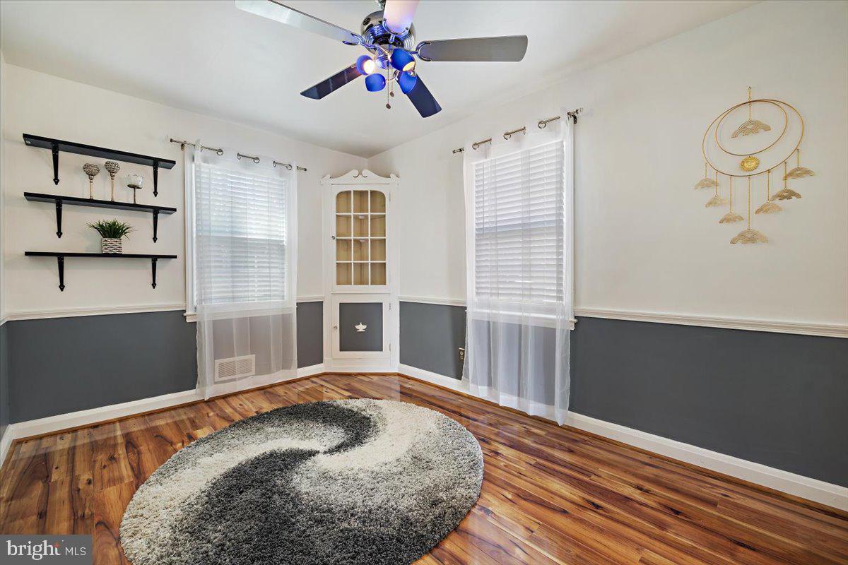 LOYOLA - NOTRE DAME - Residential