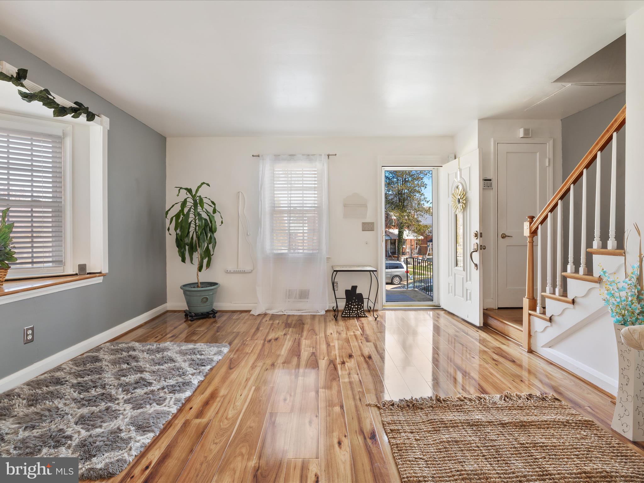 LOYOLA - NOTRE DAME - Residential