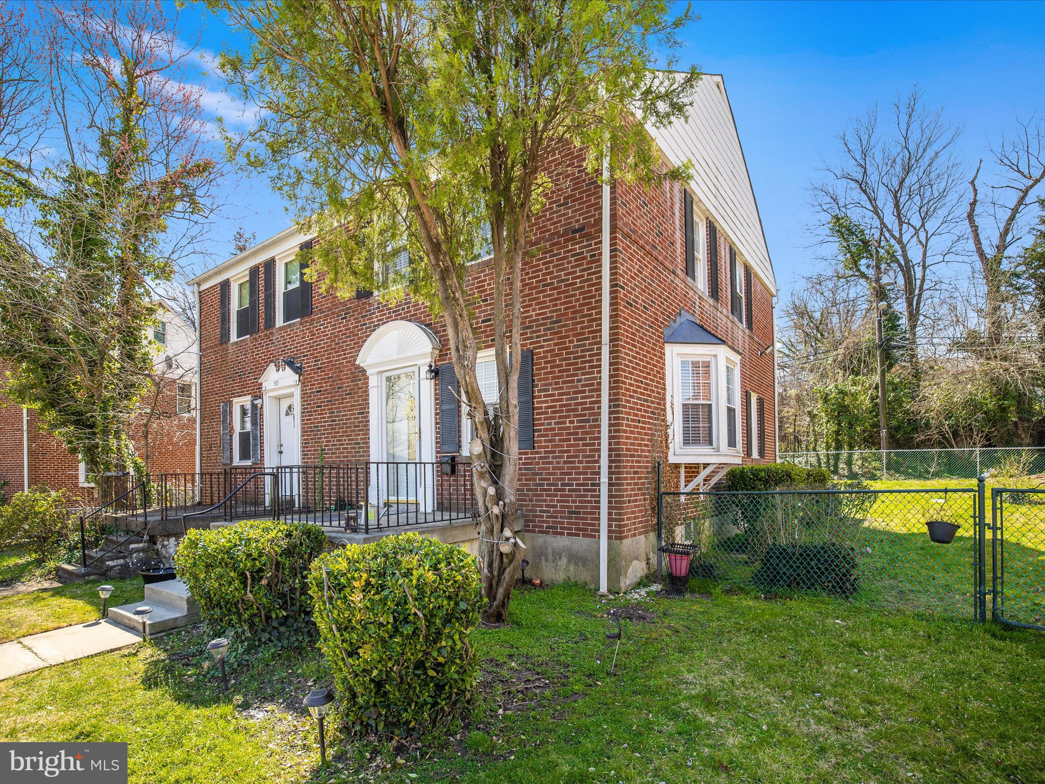 LOYOLA - NOTRE DAME - Residential