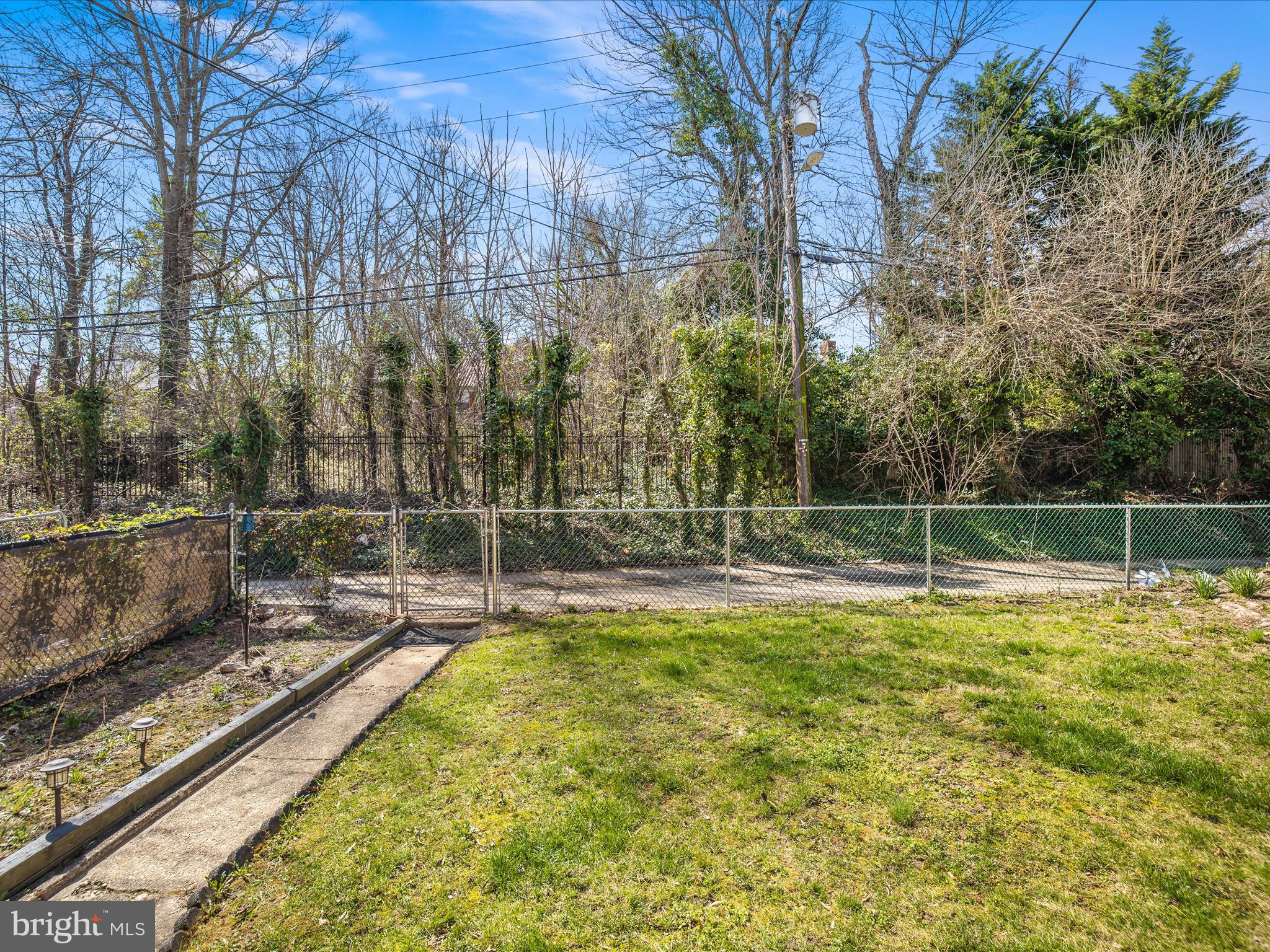 LOYOLA - NOTRE DAME - Residential