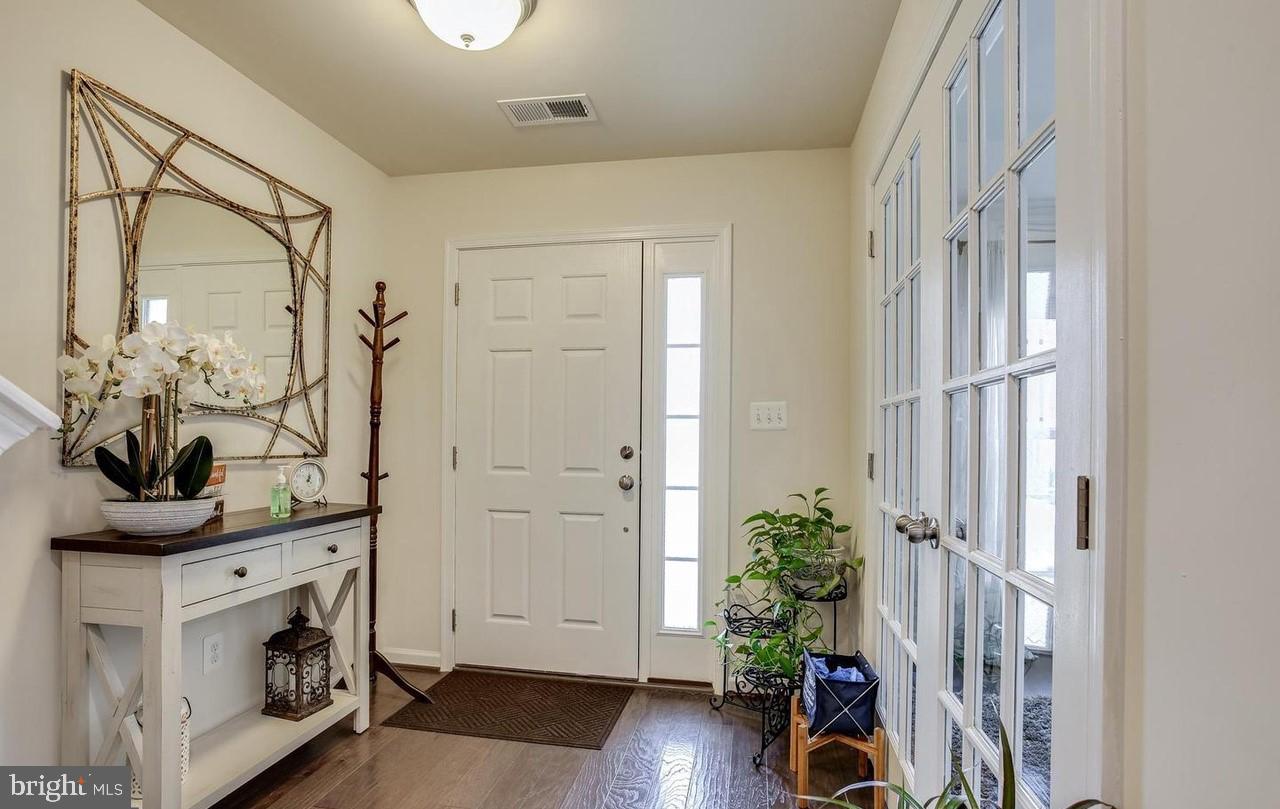 TALLYN RIDGE AT PINECLIFF PARK - Residential Lease