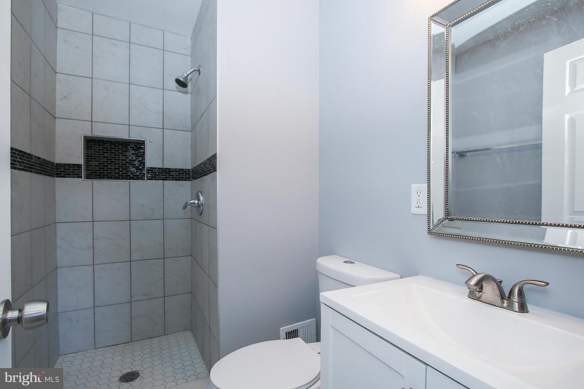 MONTGOMERY MEADOWS - Residential