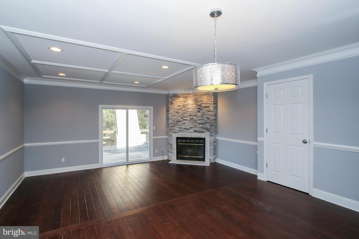 MONTGOMERY MEADOWS - Residential