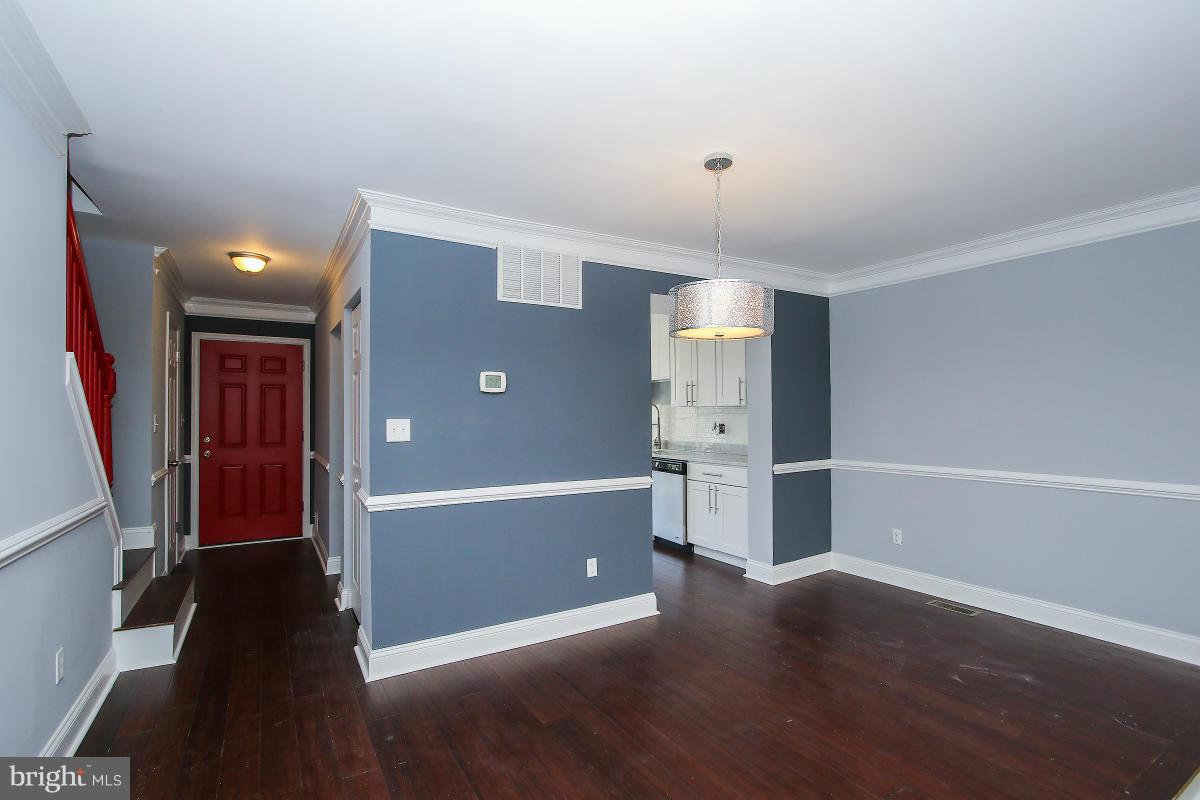 MONTGOMERY MEADOWS - Residential