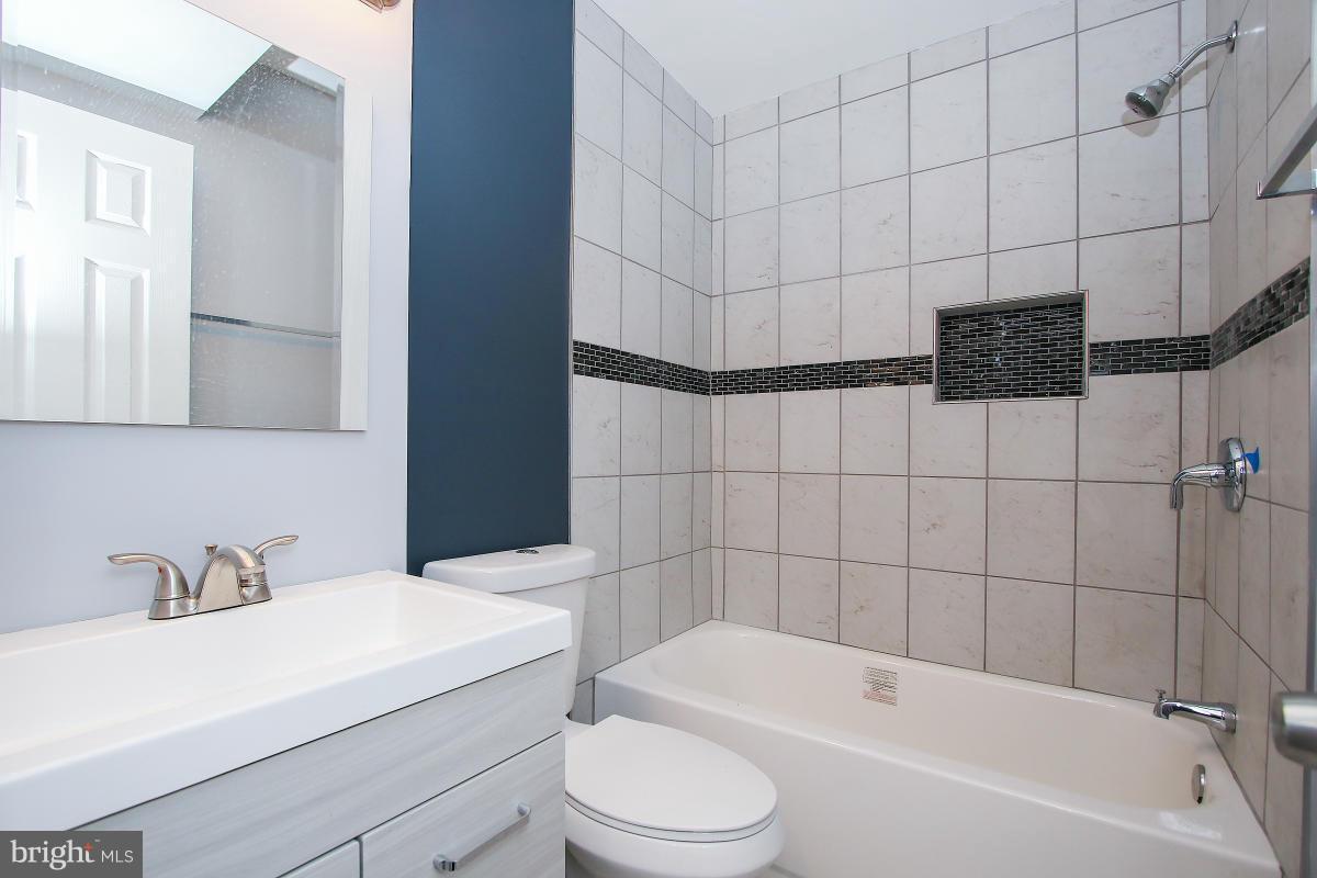 MONTGOMERY MEADOWS - Residential