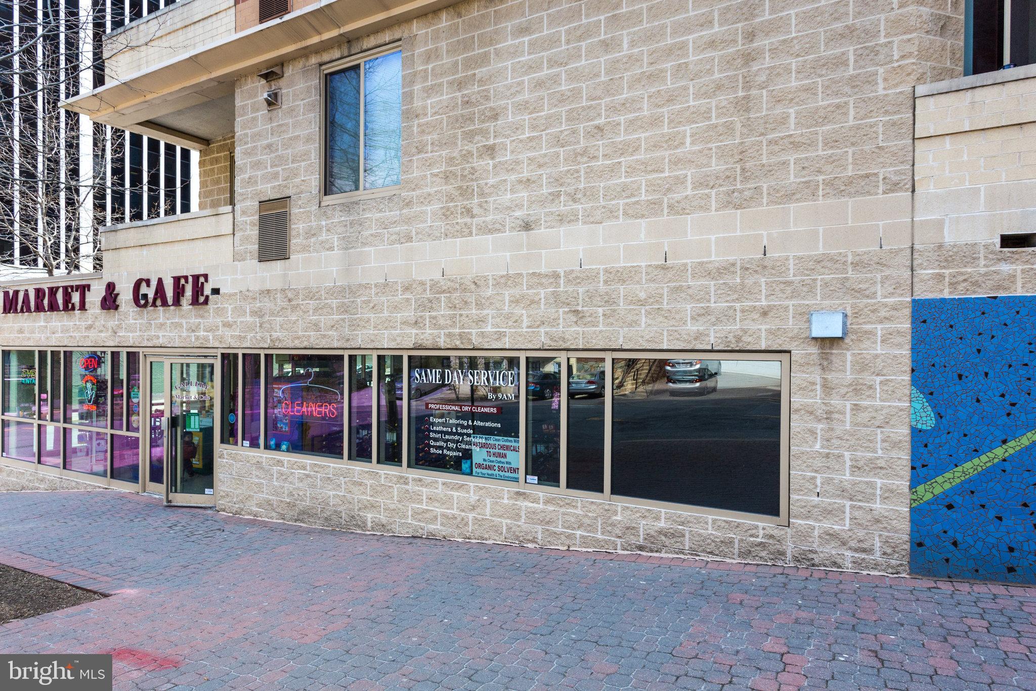 COLONIAL VILLAGE - Residential Lease