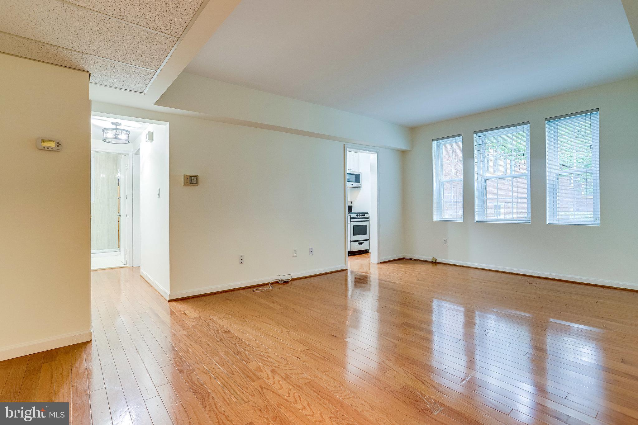 COLONIAL VILLAGE - Residential Lease