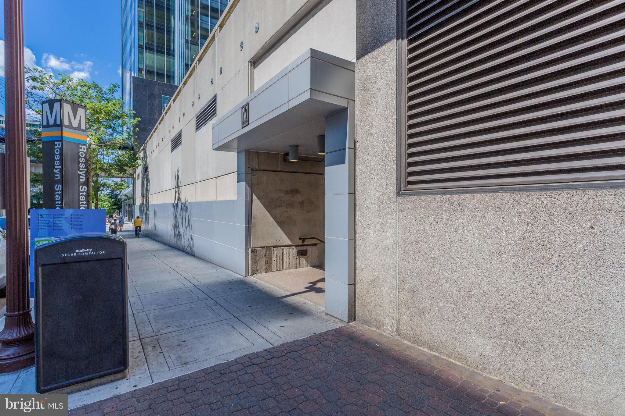 COLONIAL VILLAGE - Residential Lease