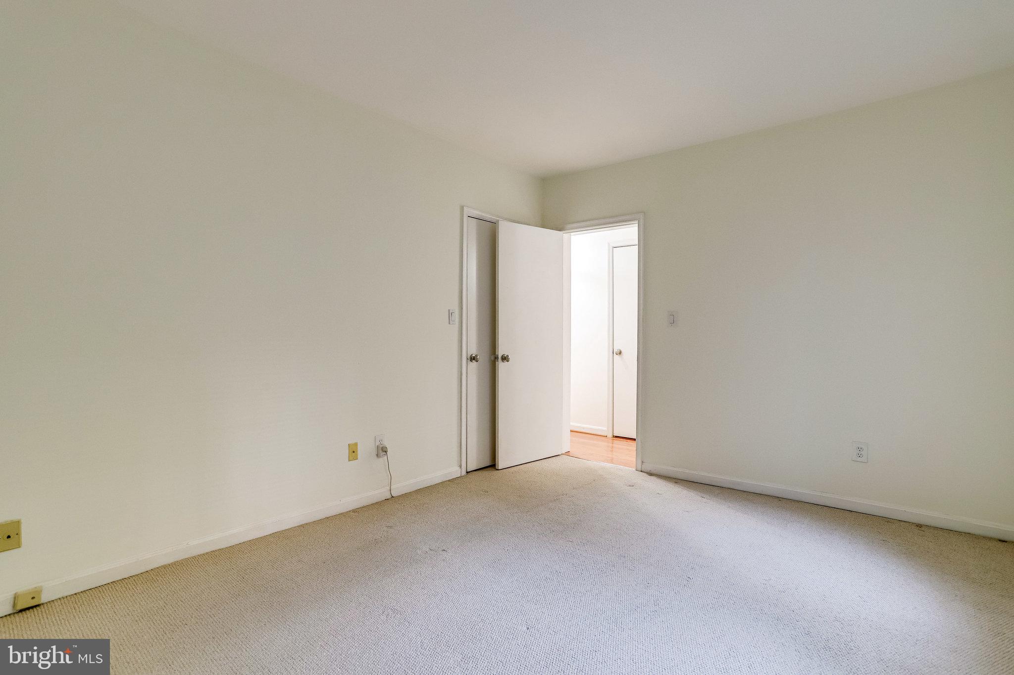 COLONIAL VILLAGE - Residential Lease