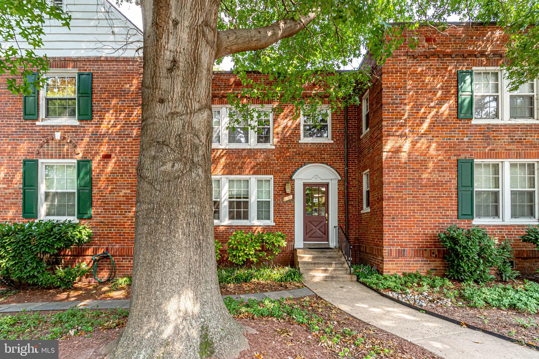 COLONIAL VILLAGE - Residential Lease