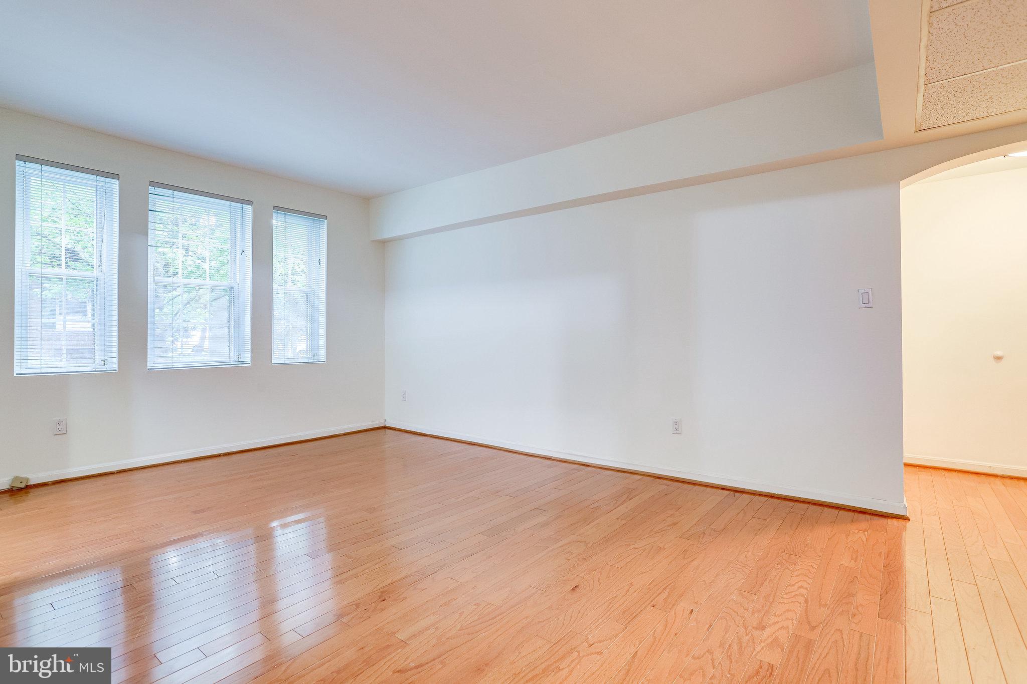 COLONIAL VILLAGE - Residential Lease