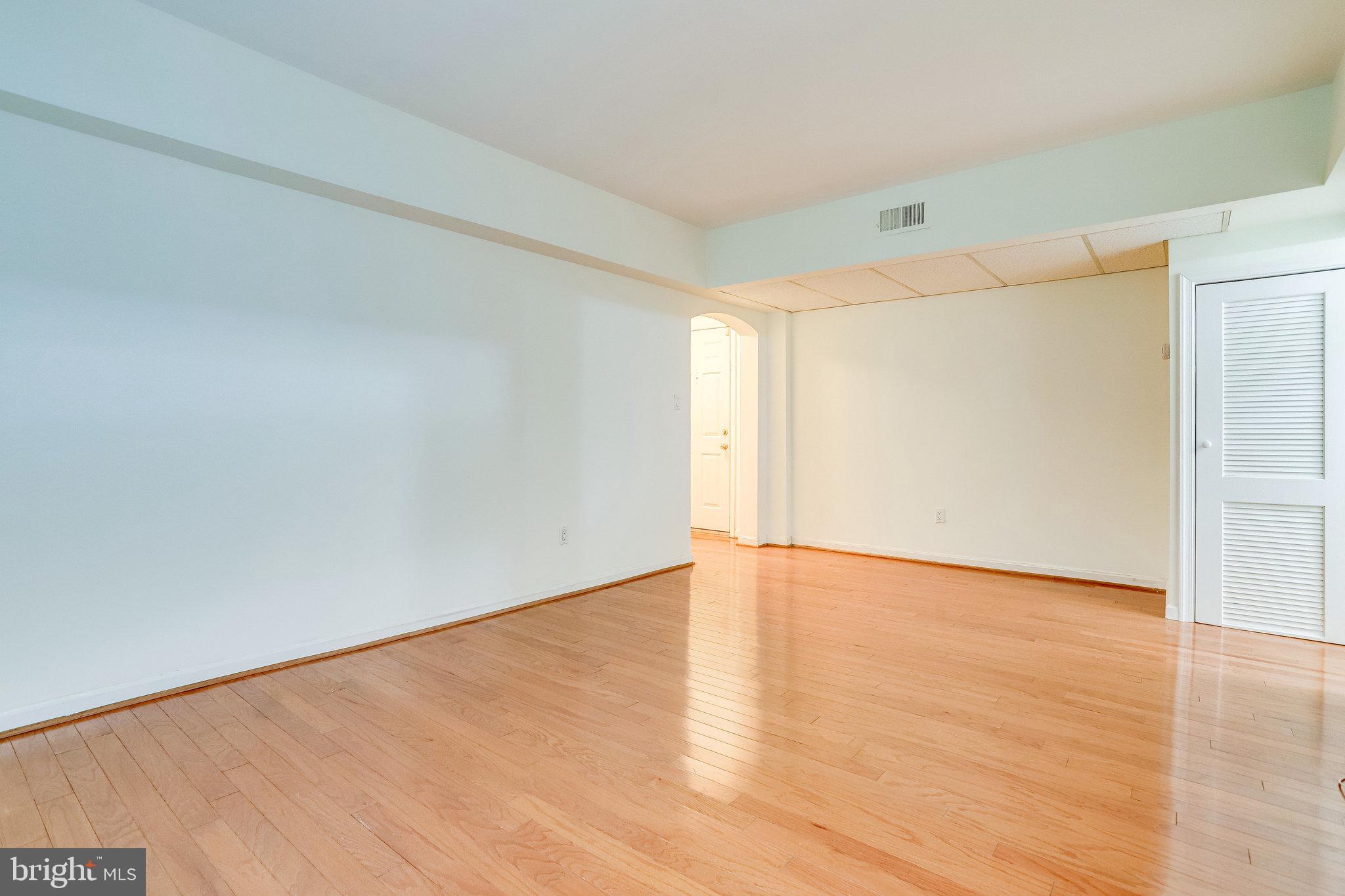 COLONIAL VILLAGE - Residential Lease