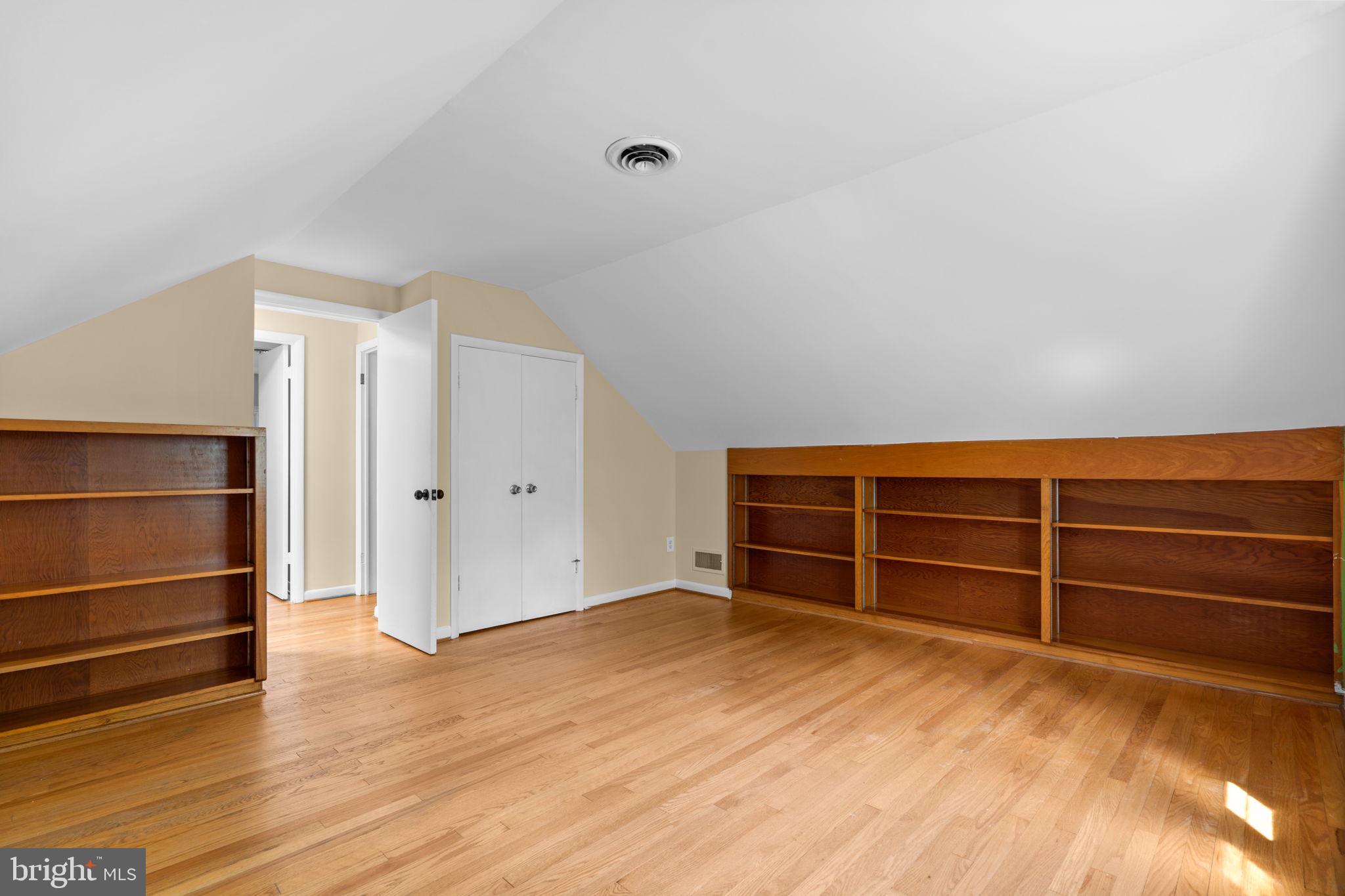 NORTHWOOD VILLAGE - Residential