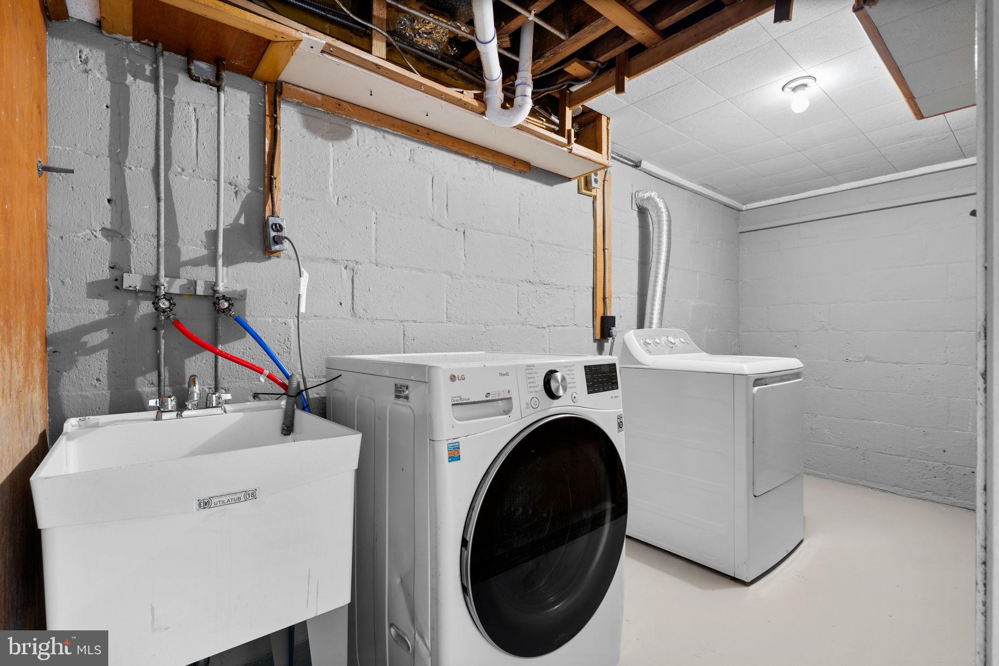 NORTHWOOD VILLAGE - Residential