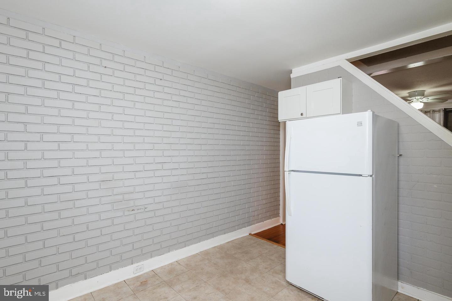 HAMPDEN HISTORIC DISTRICT - Residential Lease